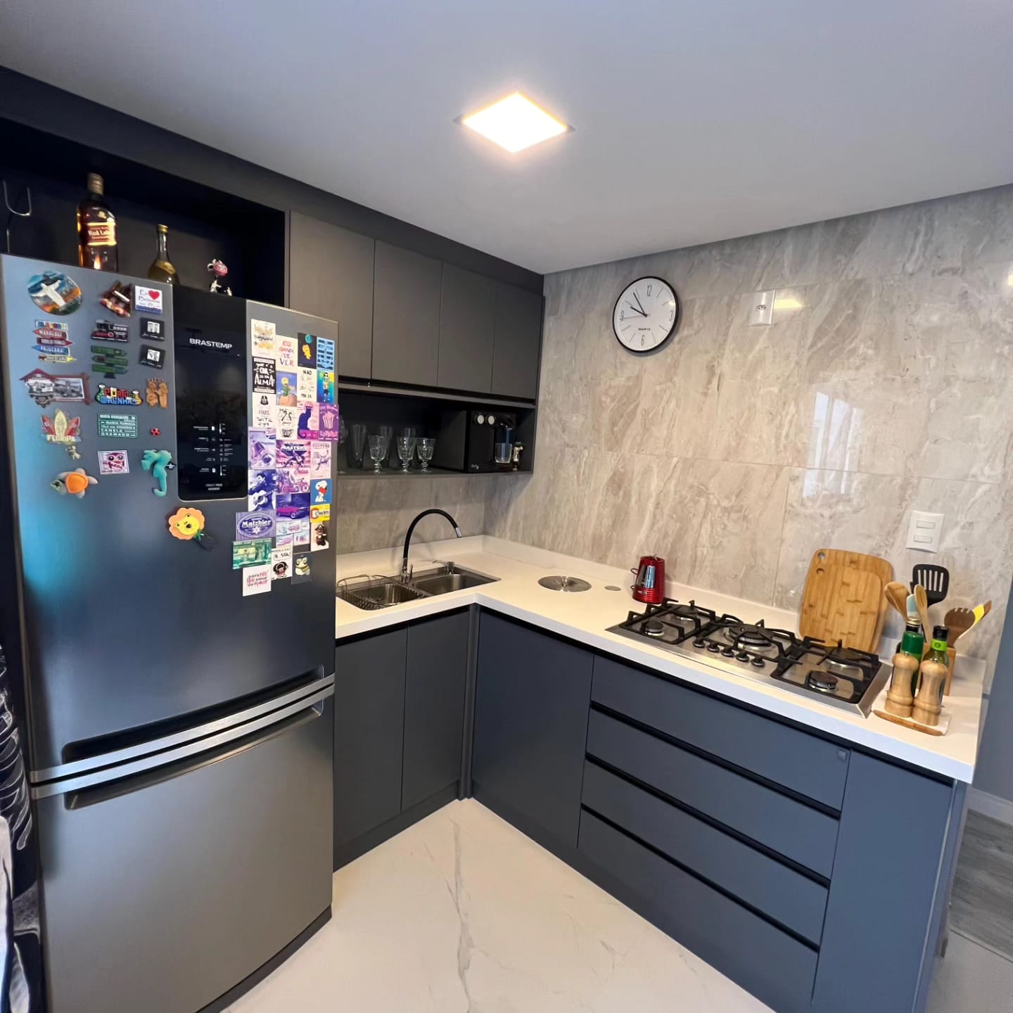 Apartamento com 3 dormitórios sendo 1 suíte 2 vagas no Centro em Itajaí/SC