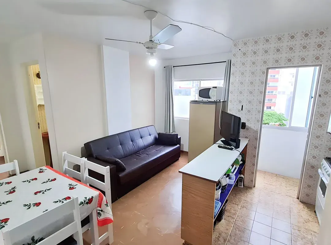 Apartamento, 1 dormitório, 1 vaga, no bairro Centro em Balneário Camboriú para Comprar