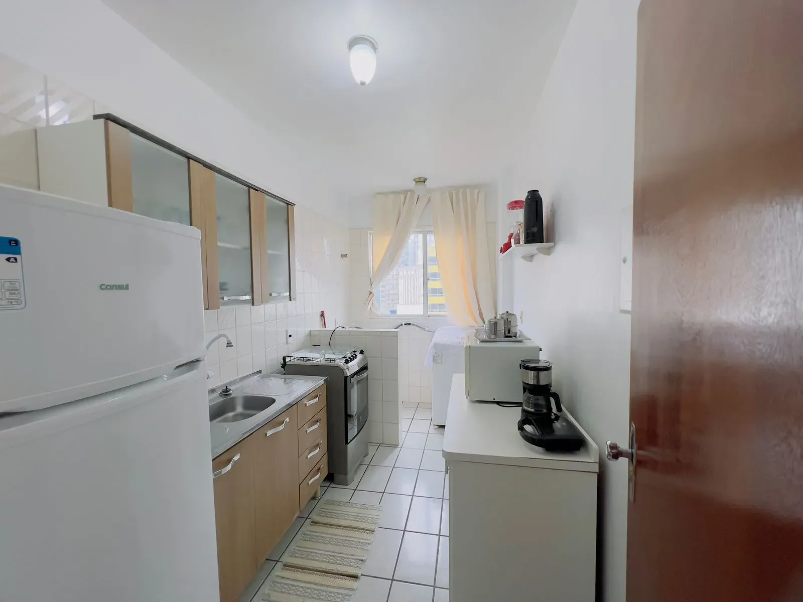 Apartamento, 2 dormitórios, 1 suíte, 1 vaga, no bairro Centro em Balneário Camboriú para Comprar