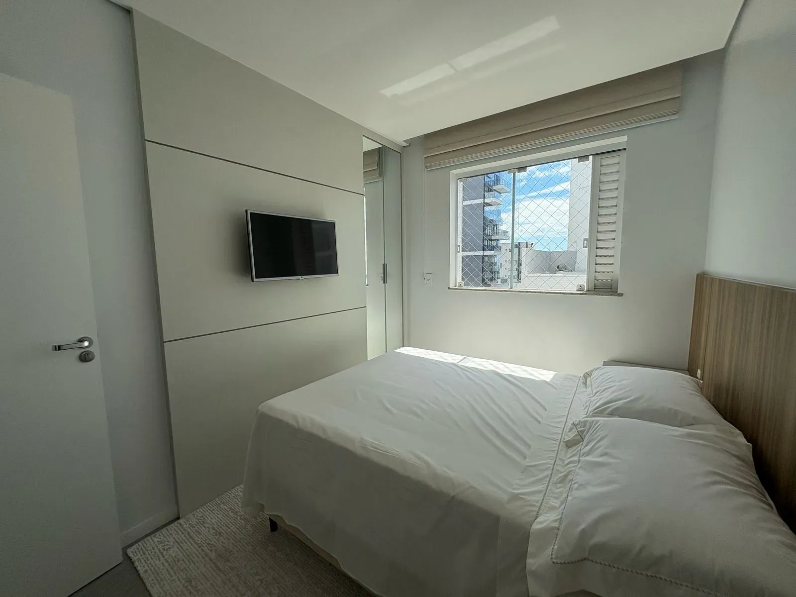 Cobertura Duplex com 5 dormitórios sendo 3 suites e 3 vagas no Centro de Balneário Camboriú - Foto 10 de 38