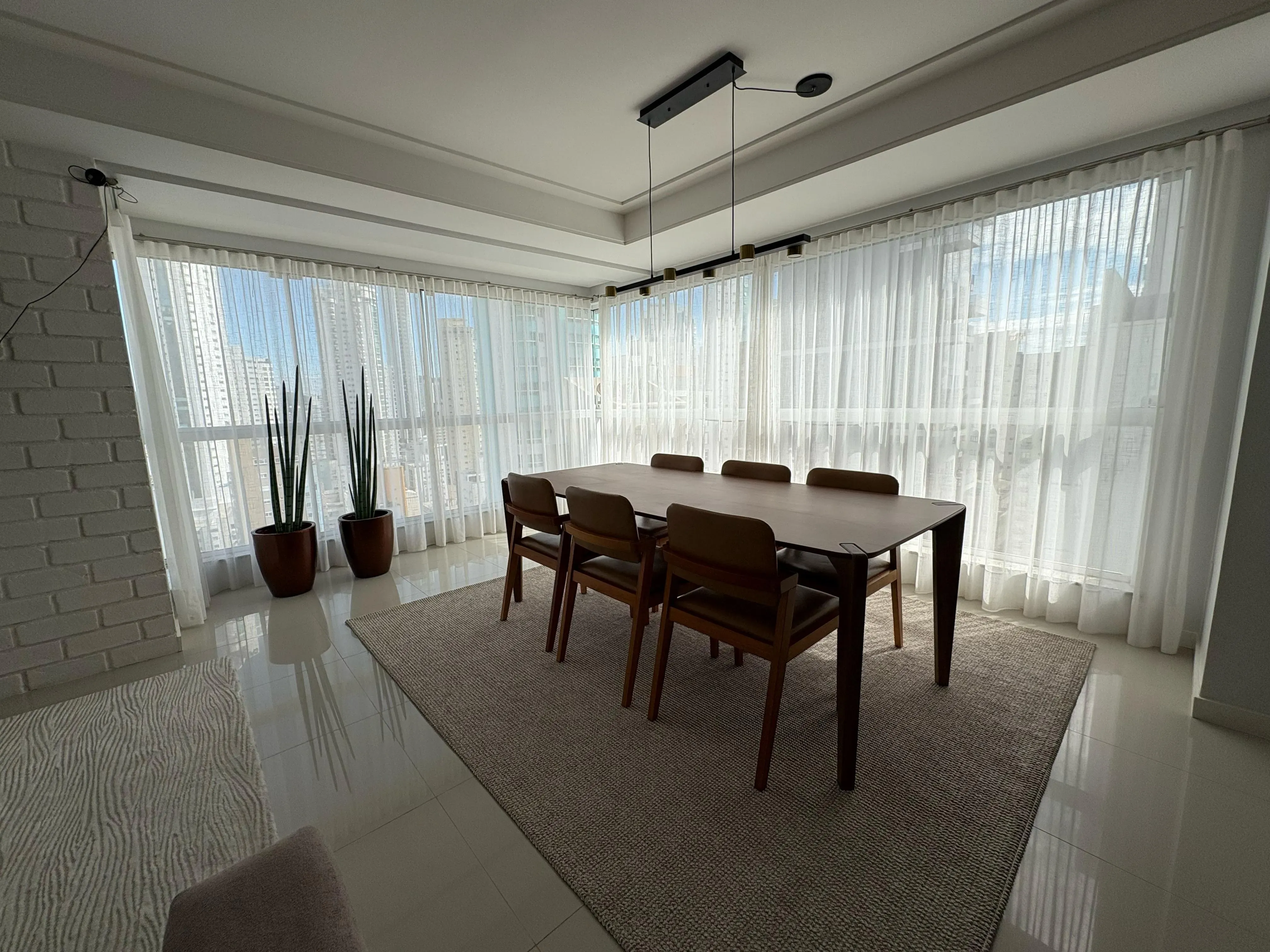 Cobertura Duplex com 5 dormitórios sendo 3 suites e 3 vagas no Centro de Balneário Camboriú - Foto 5 de 38