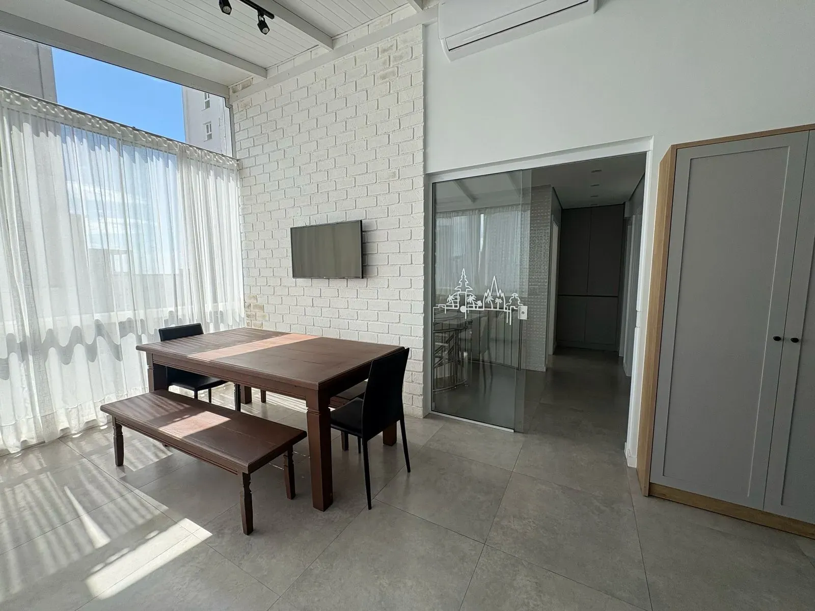 Cobertura Duplex com 5 dormitórios sendo 3 suites e 3 vagas no Centro de Balneário Camboriú - Foto 25 de 38