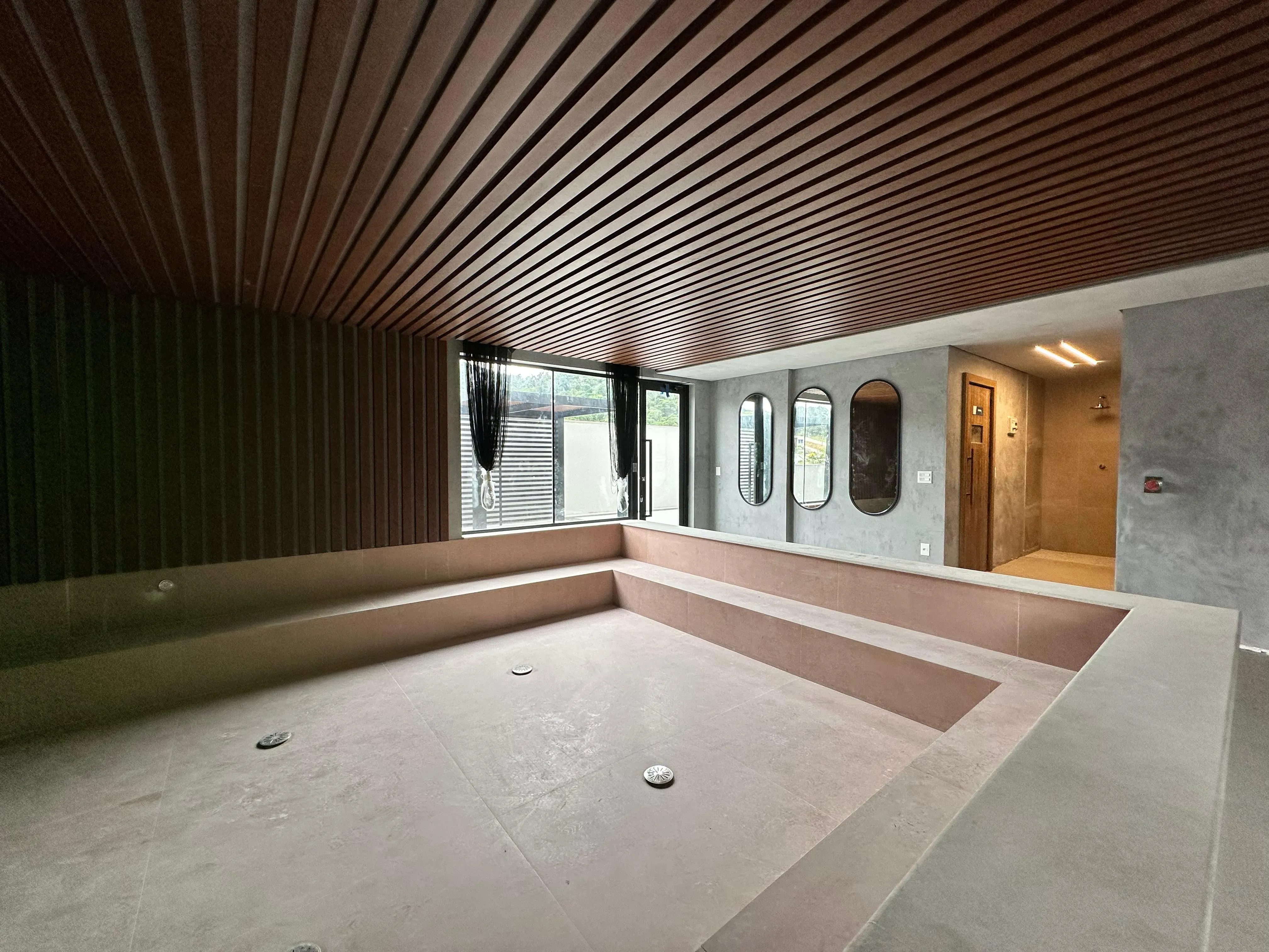 Apartamento com 107m² 3 Quartos 1 Suíte na Praia Brava - Foto 33 de 40