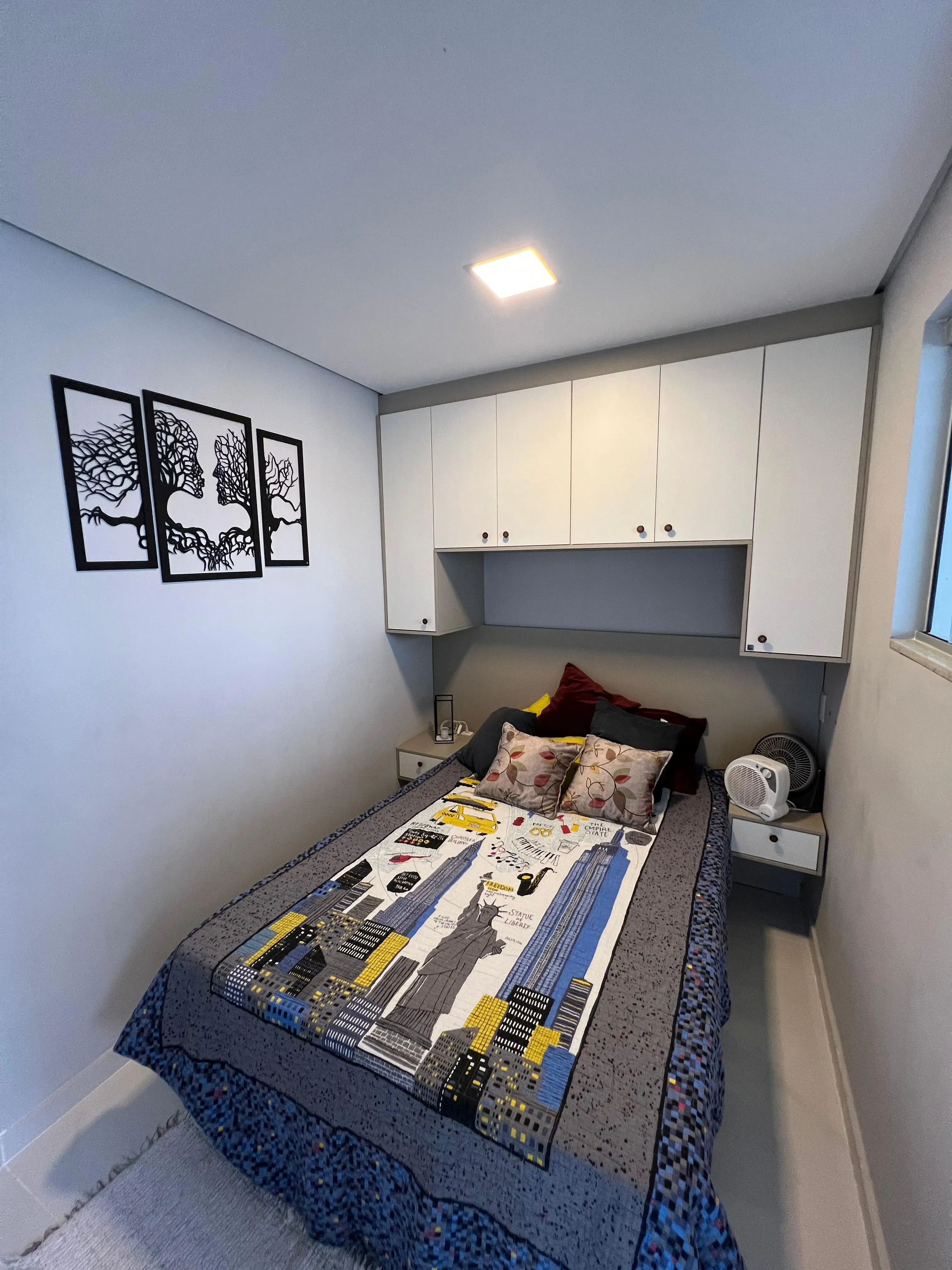 Apartamento com 3 dormitórios sendo 1 suíte 2 vagas no Centro em Itajaí/SC