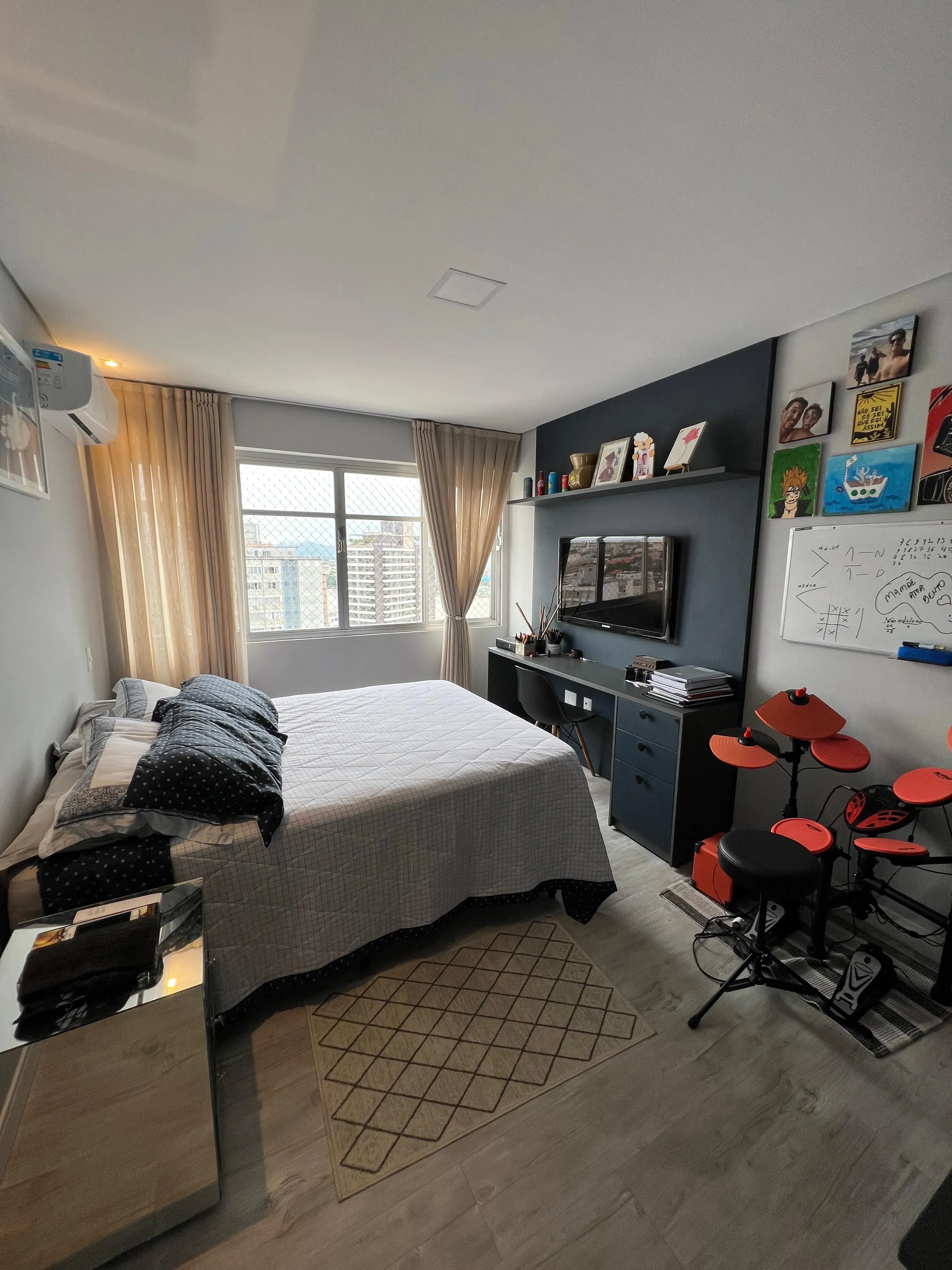 Apartamento com 3 dormitórios sendo 1 suíte 2 vagas no Centro em Itajaí/SC