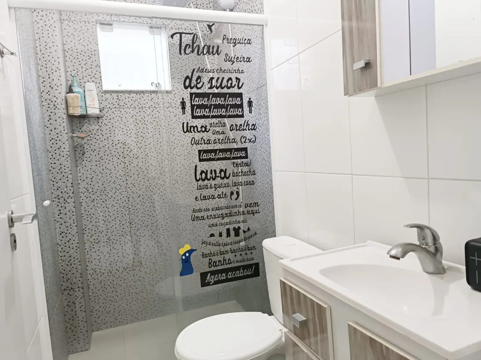 Apartamento de  3 quartos sendo 1 suíte e 2 vagas de garagem no Bairro Morretes em Itapema