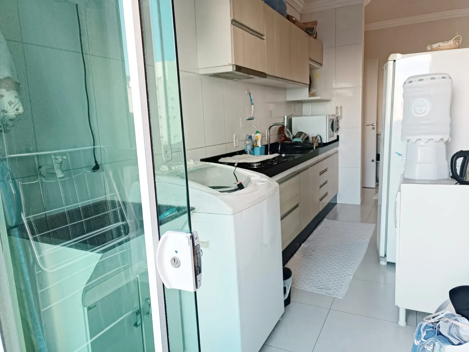 Apartamento de  3 quartos sendo 1 suíte e 2 vagas de garagem no Bairro Morretes em Itapema