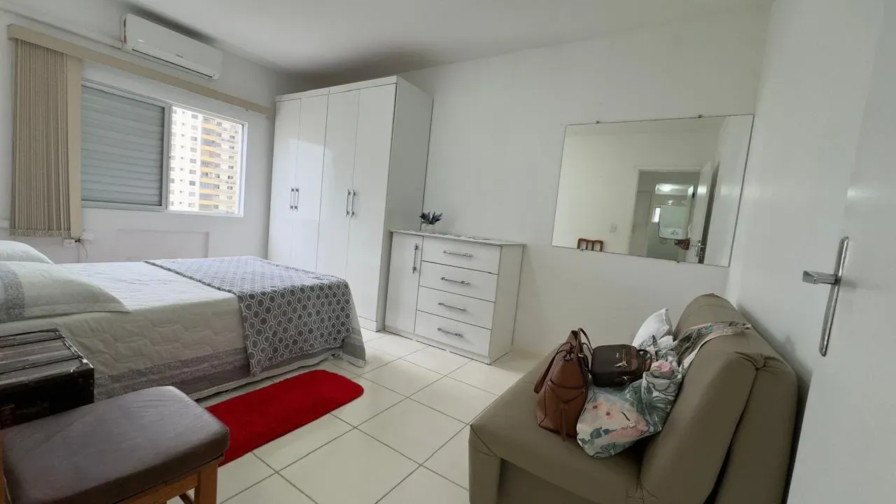 Apartamento, 2 dormitórios, 1 vaga, no bairro Centro em Balneário Camboriú para Comprar