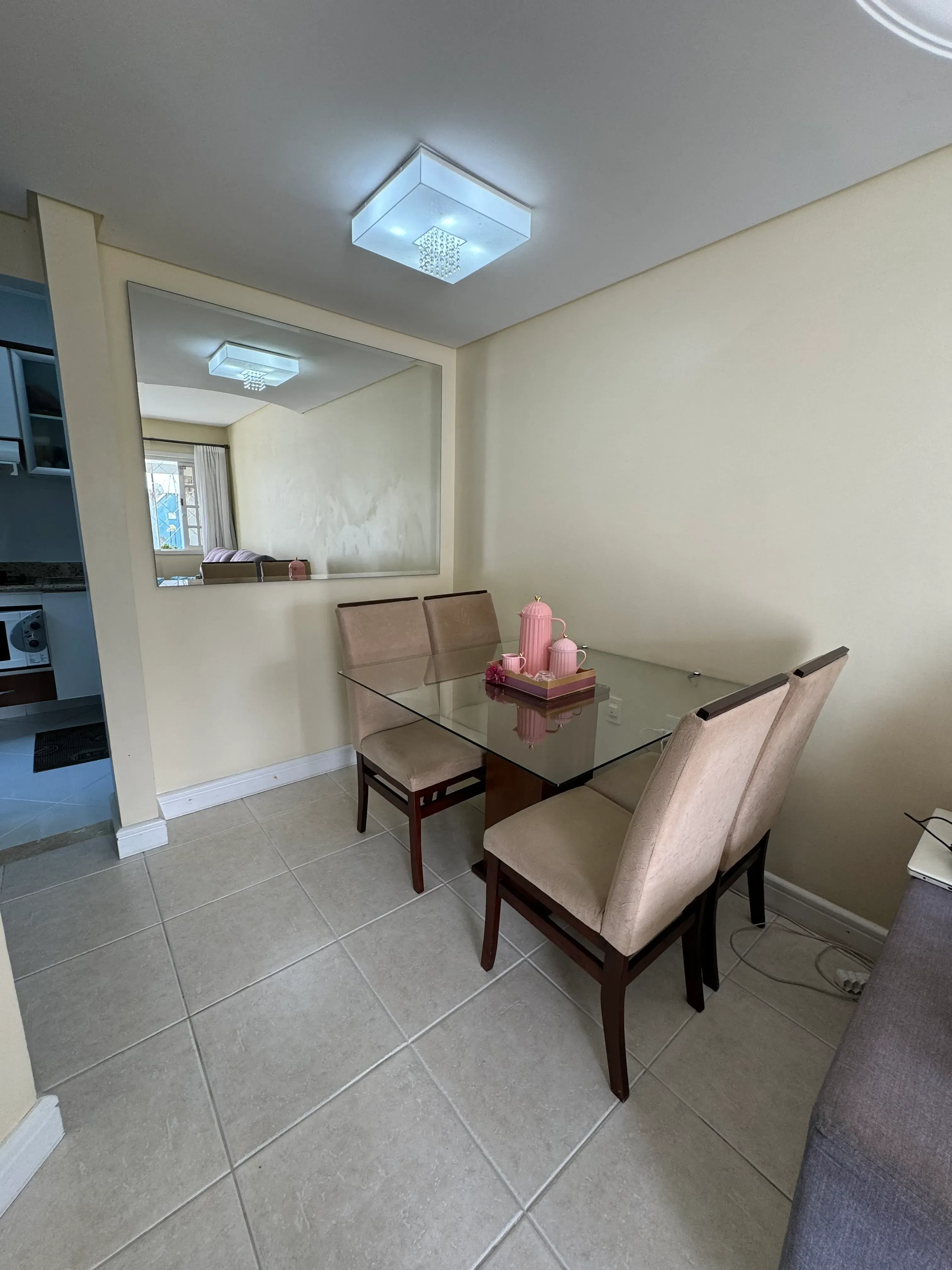 Casa com 2 dormitórios sendo 1 suite e 1 vaga de garagem no bairro São Vicente em Itajaí