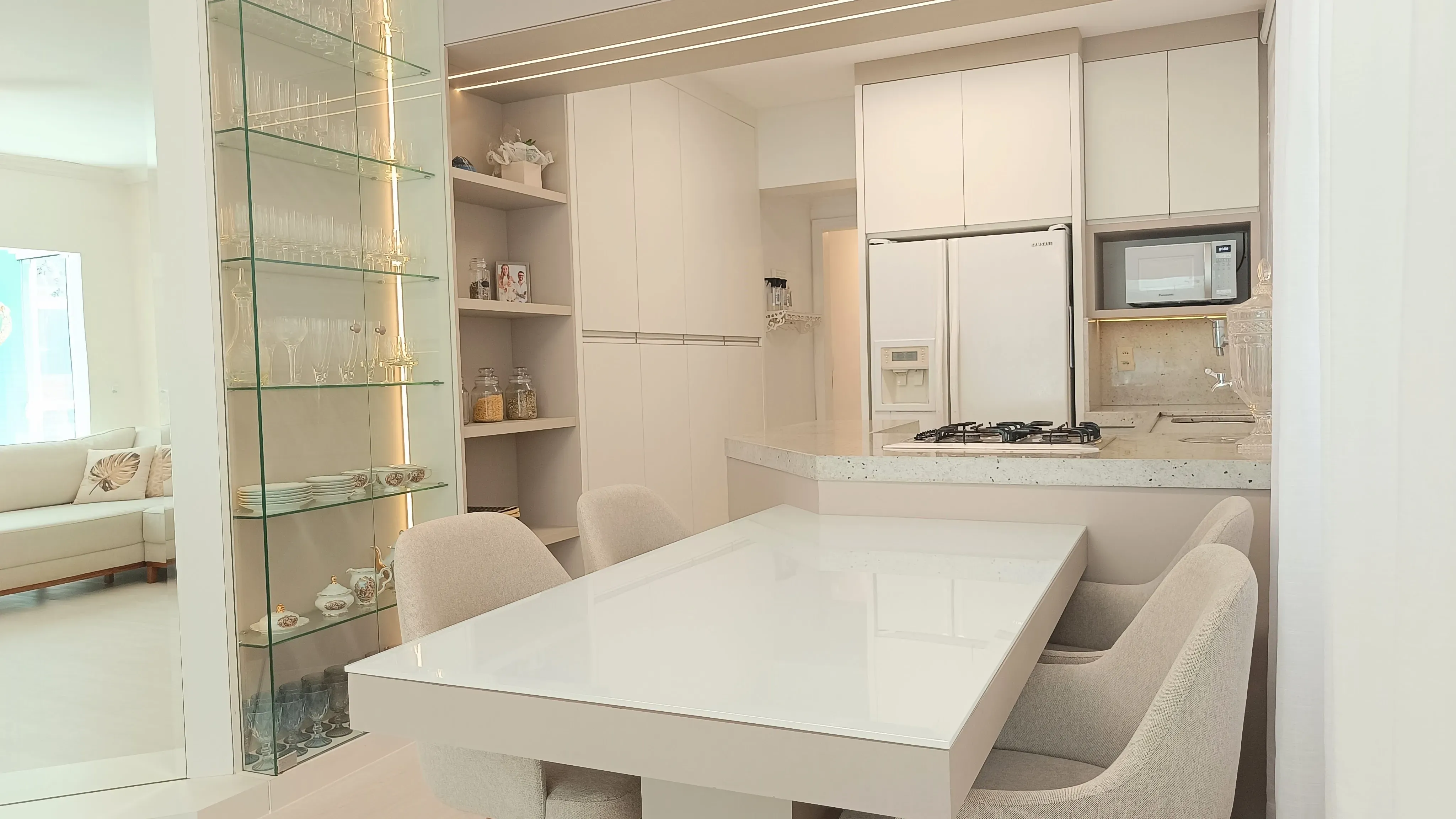 O Preço Baixou Apartamento com 250m² 3 Quartos 2 Suítes no Centro em Balneário Camboriú - Foto 7 de 15