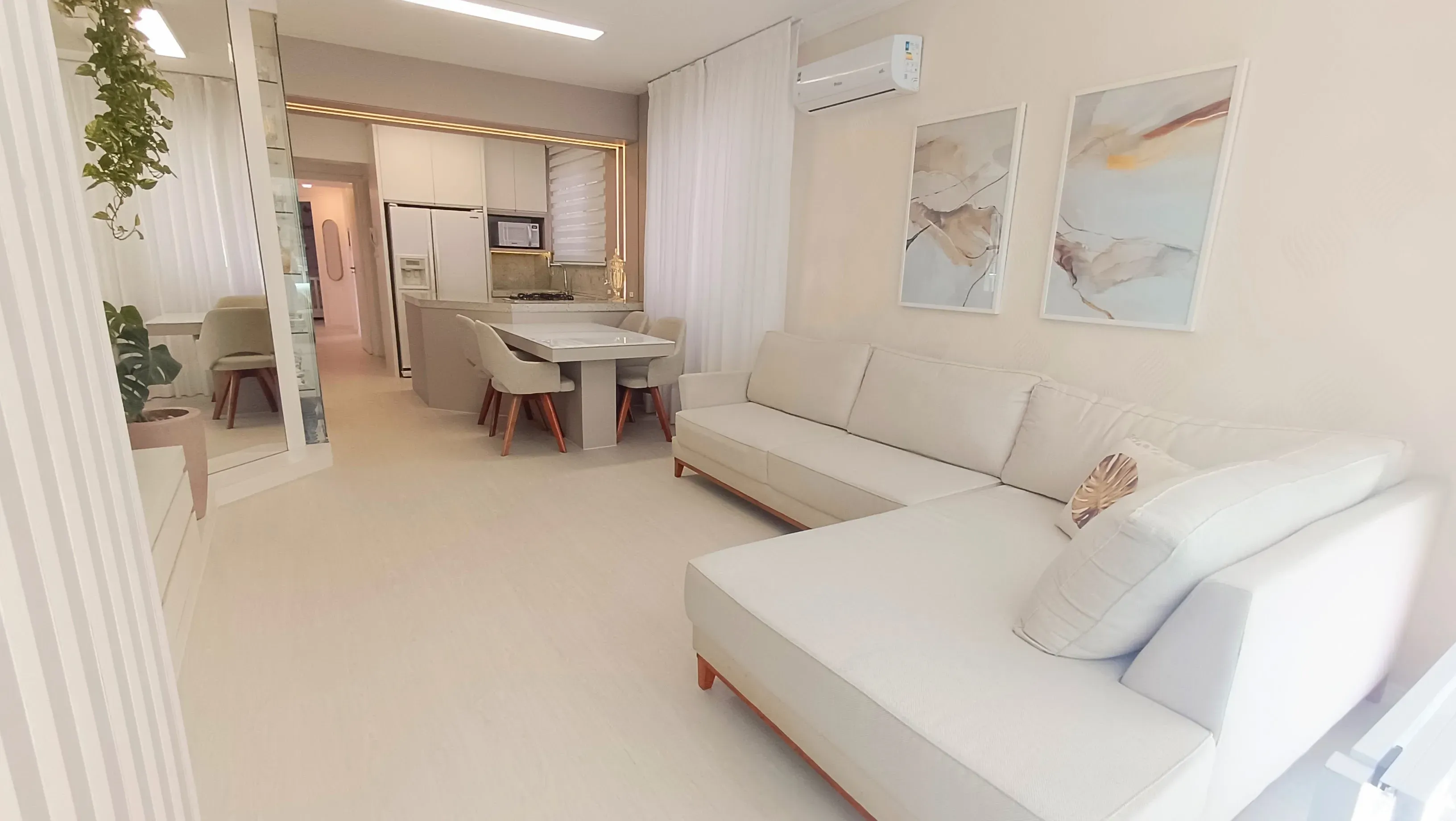 O Preço Baixou Apartamento com 250m² 3 Quartos 2 Suítes no Centro em Balneário Camboriú - Foto 3 de 15