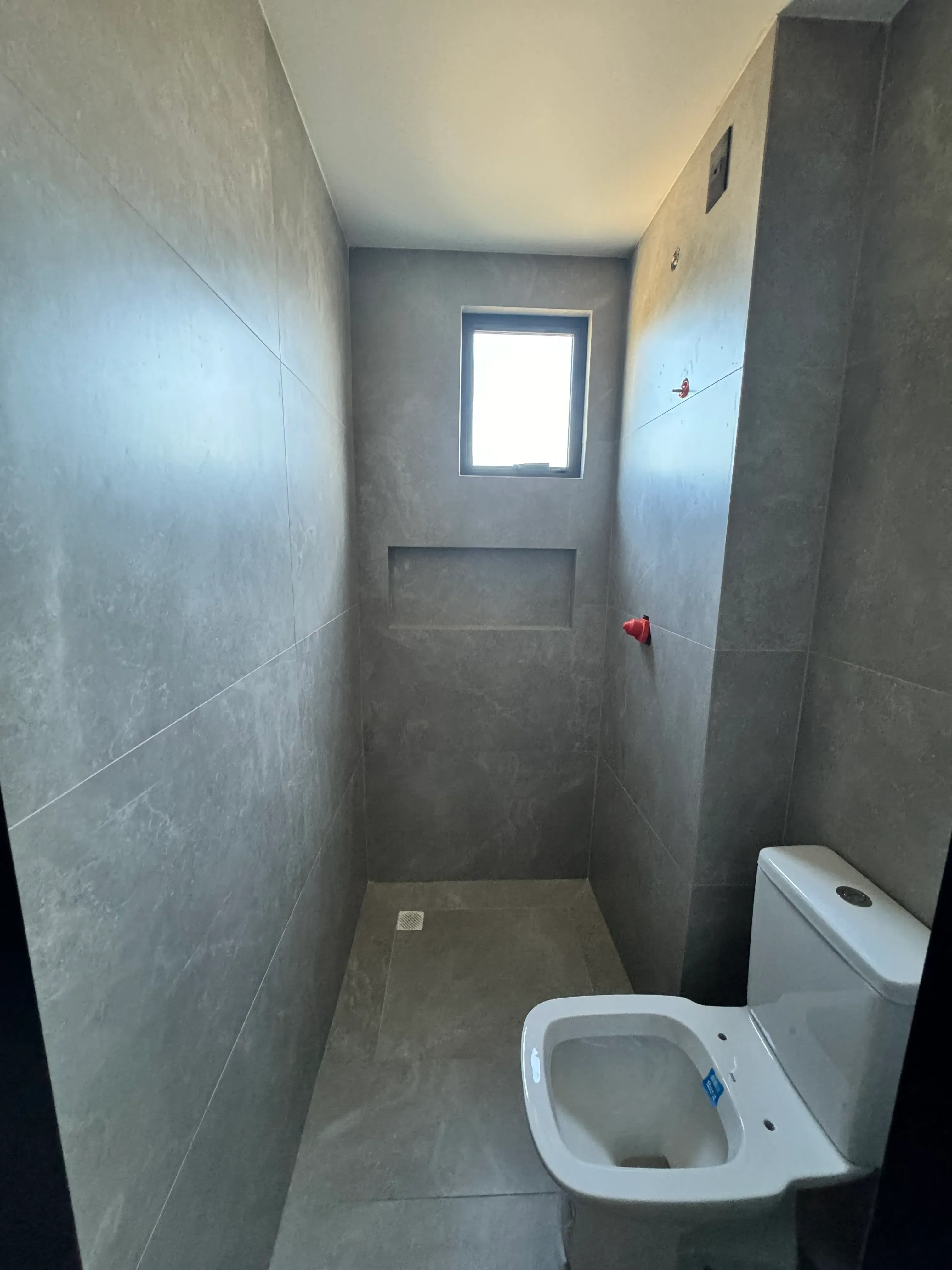 Apartamento com 1 suíte e 1 demi, 2 vagas de garagem no Bairro Fazenda em Itajaí