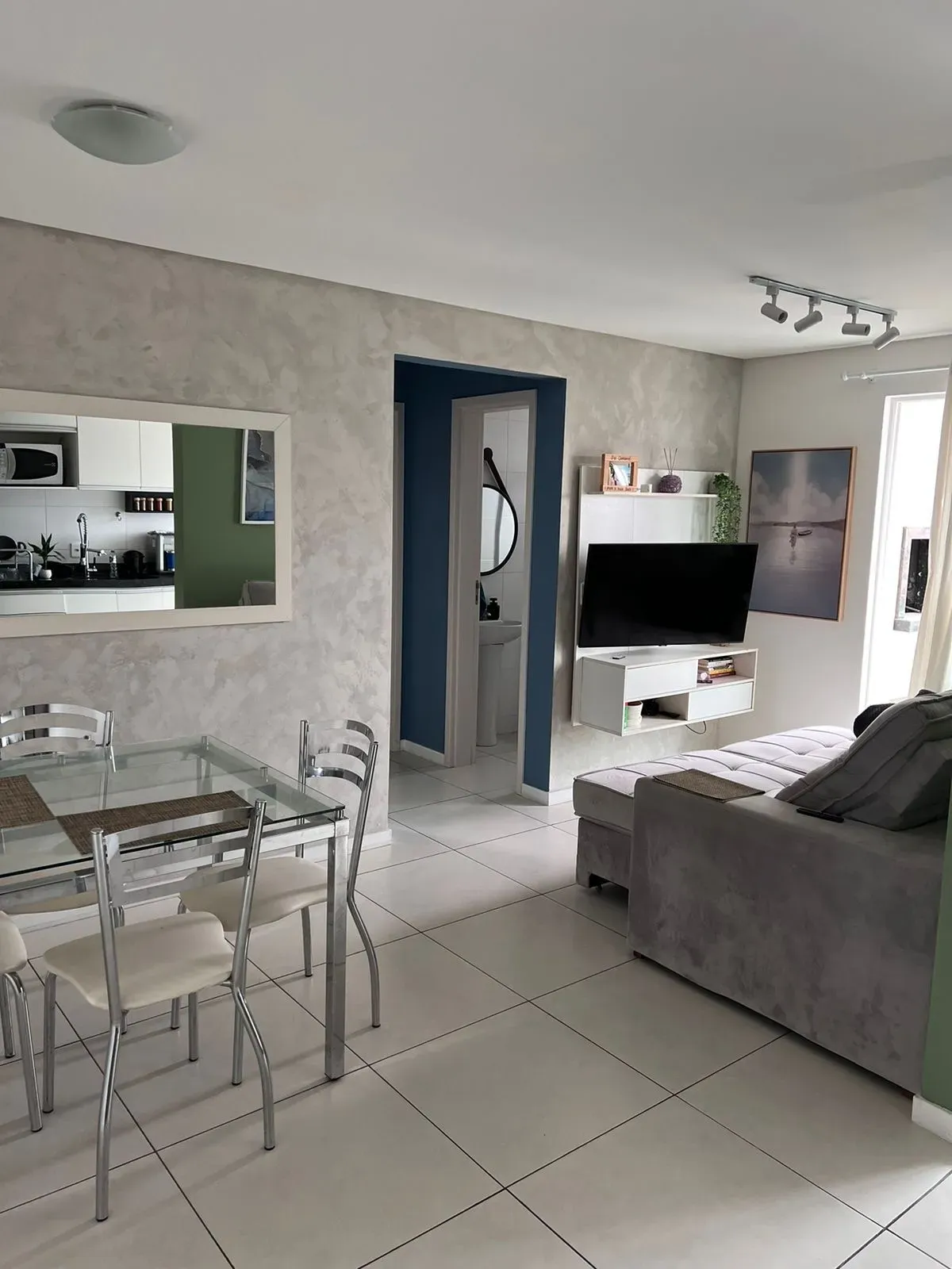 Apartamento com 2 dormitórios sendo 1 suíte no Bairro Cordeiros parte alta em Itajaí