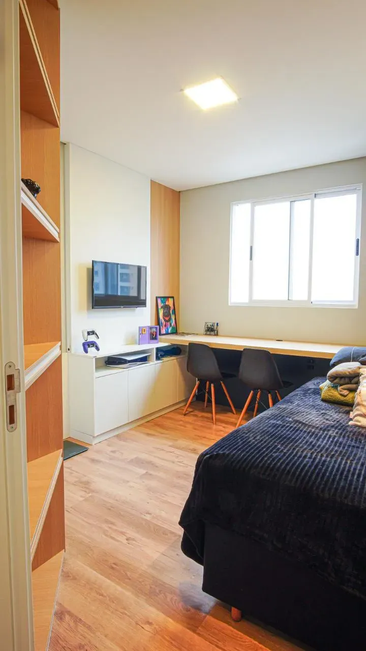 Apartamento com 3 dormitórios sendo 1 suíte e 2 vagas de garagem no Bairro São João em Itajaí