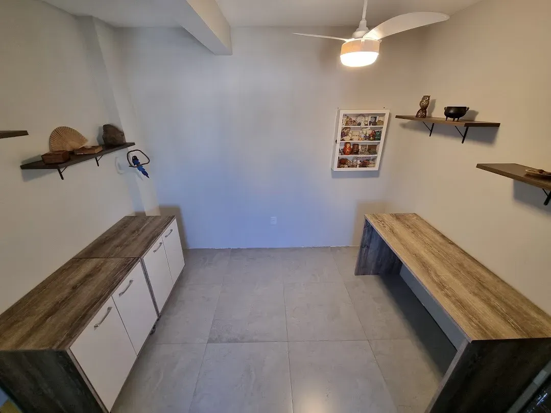 Apartamento com 4 dormitórios sendo 1 suíte e 1 vaga no Centro de Itajaí