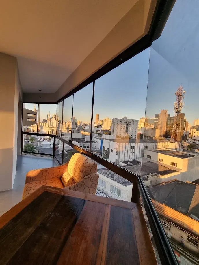 Apartamento com 4 dormitórios sendo 1 suíte e 1 vaga no Centro de Itajaí