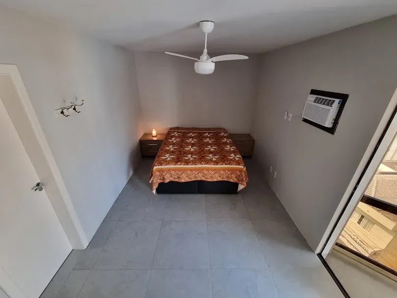 Apartamento com 4 dormitórios sendo 1 suíte e 1 vaga no Centro de Itajaí