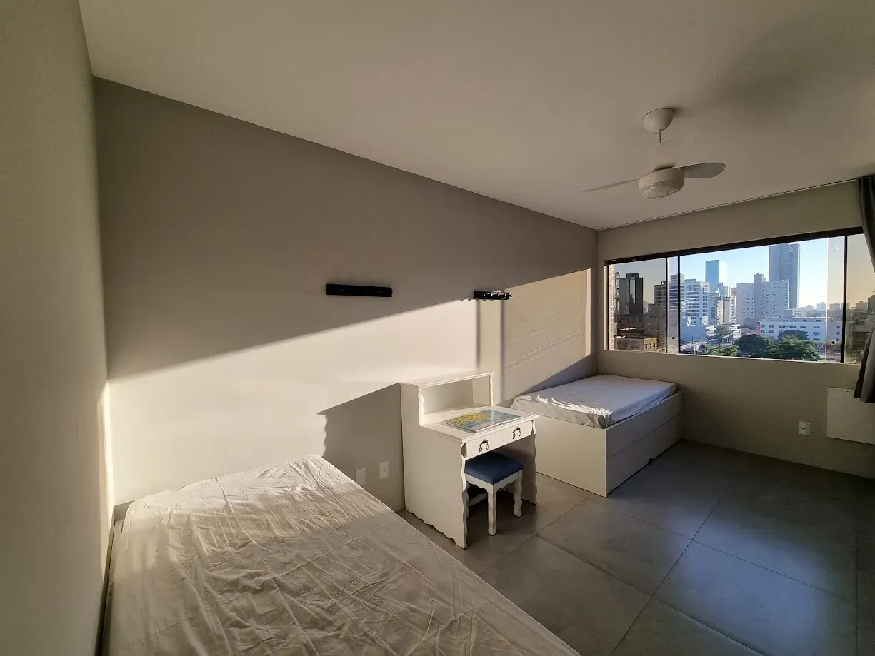 Apartamento com 4 dormitórios sendo 1 suíte e 1 vaga no Centro de Itajaí