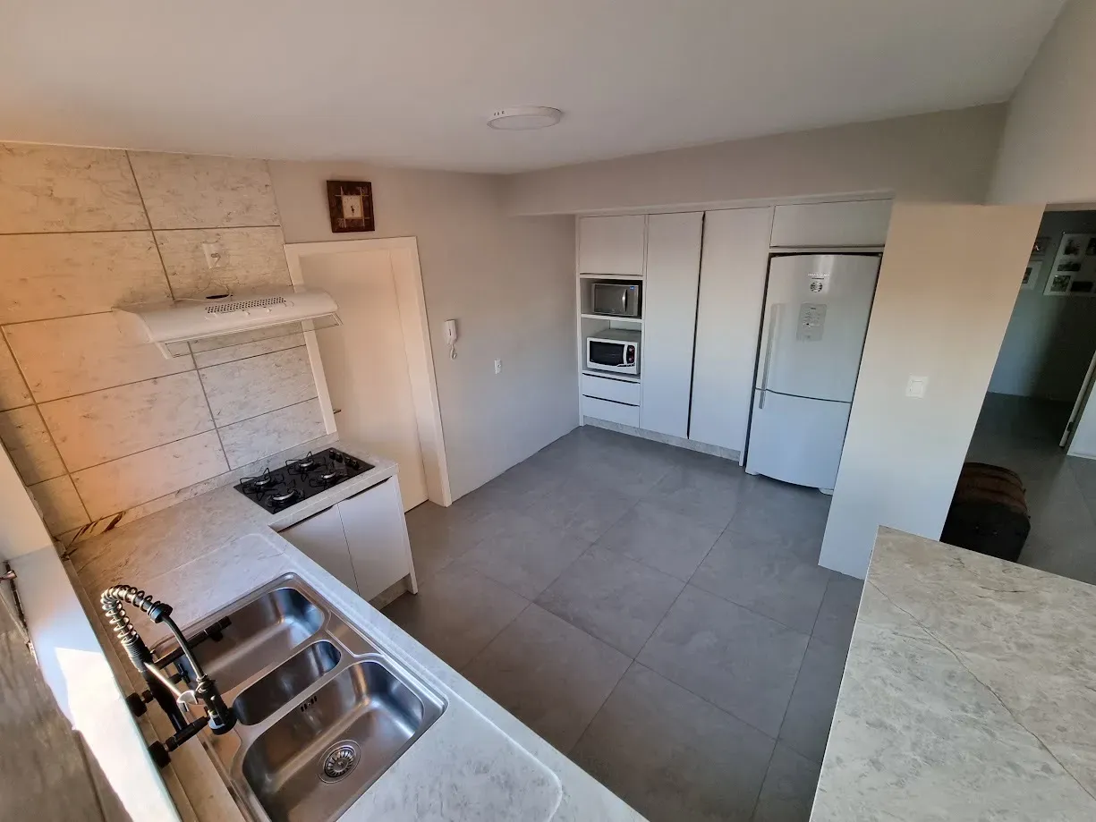 Apartamento com 4 dormitórios sendo 1 suíte e 1 vaga no Centro de Itajaí