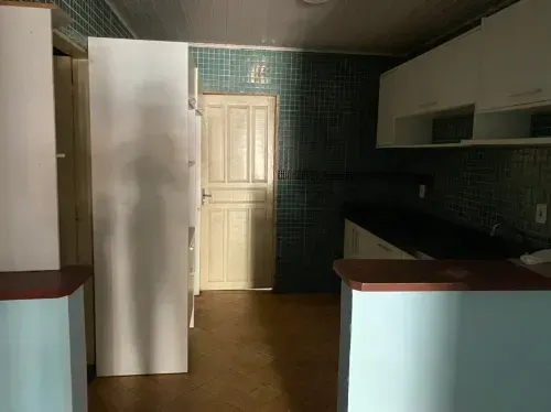 Casa com 95m², 3 dormitórios, 1 suíte, 1 vaga, no bairro São Judas Tadeu em Balneário Camboriú para Comprar