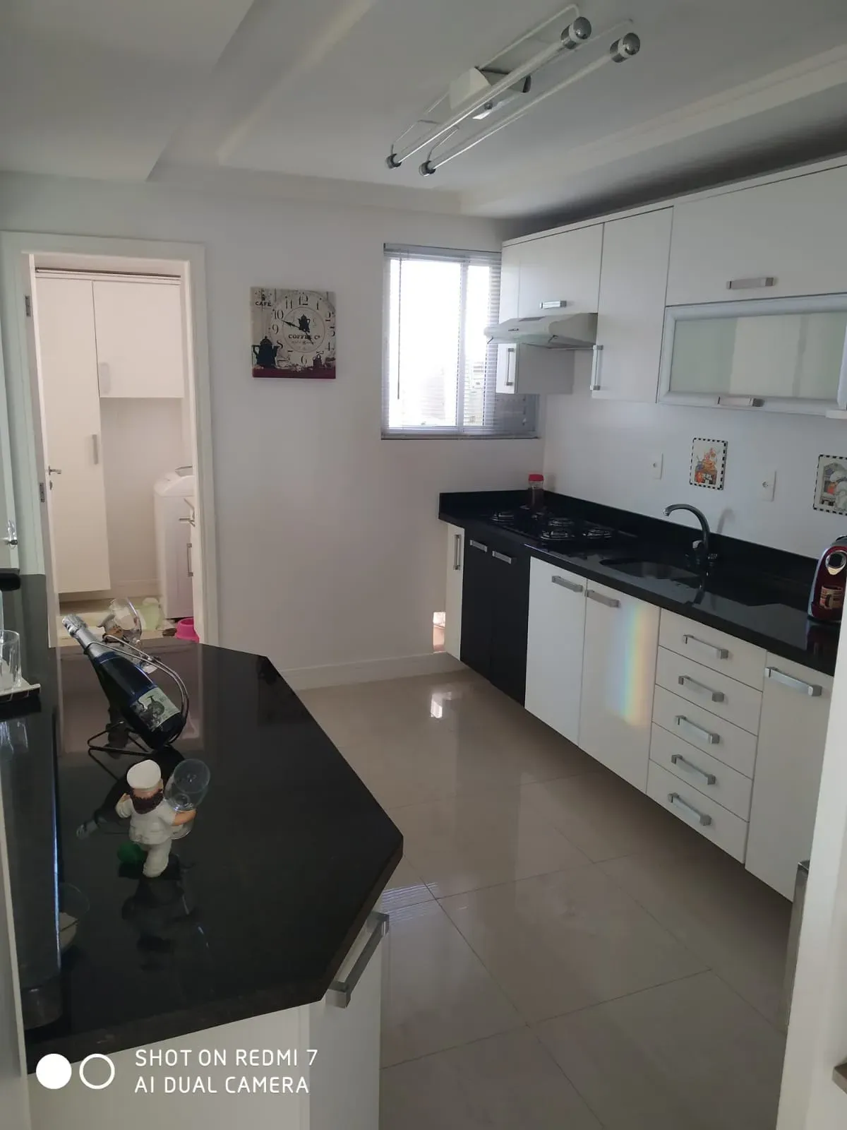 Apartamento com 123m², 3 dormitórios, 1 suíte, 2 vagas, no bairro Centro em Balneário Camboriú para Comprar