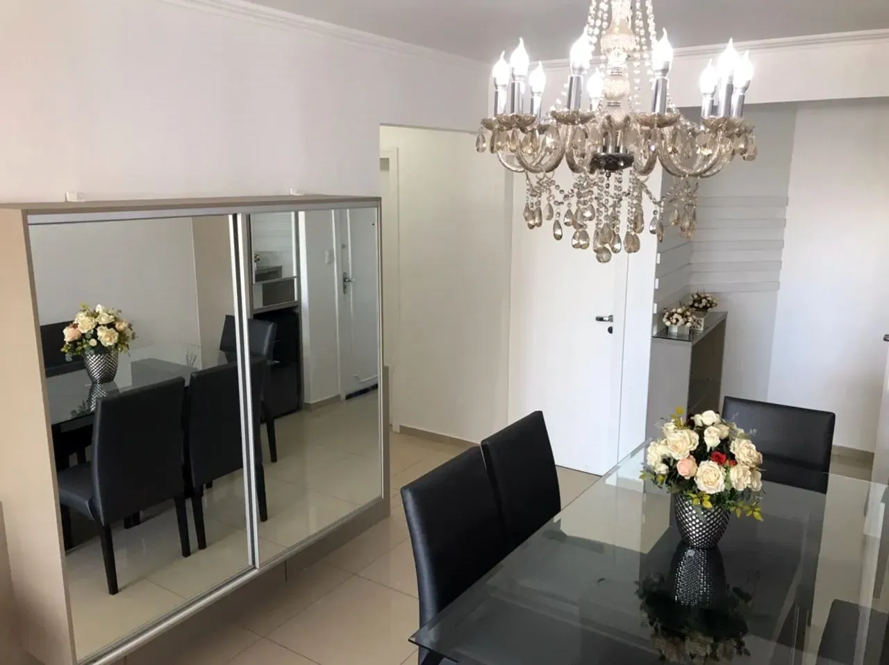 Apartamento com 132m², 3 dormitórios, 1 suíte, 1 vaga, no bairro Centro em Balneário Camboriú para Comprar