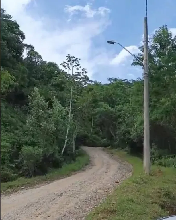 Terreno comercial com 5m², no bairro Barra em Balneário Camboriú para Comprar