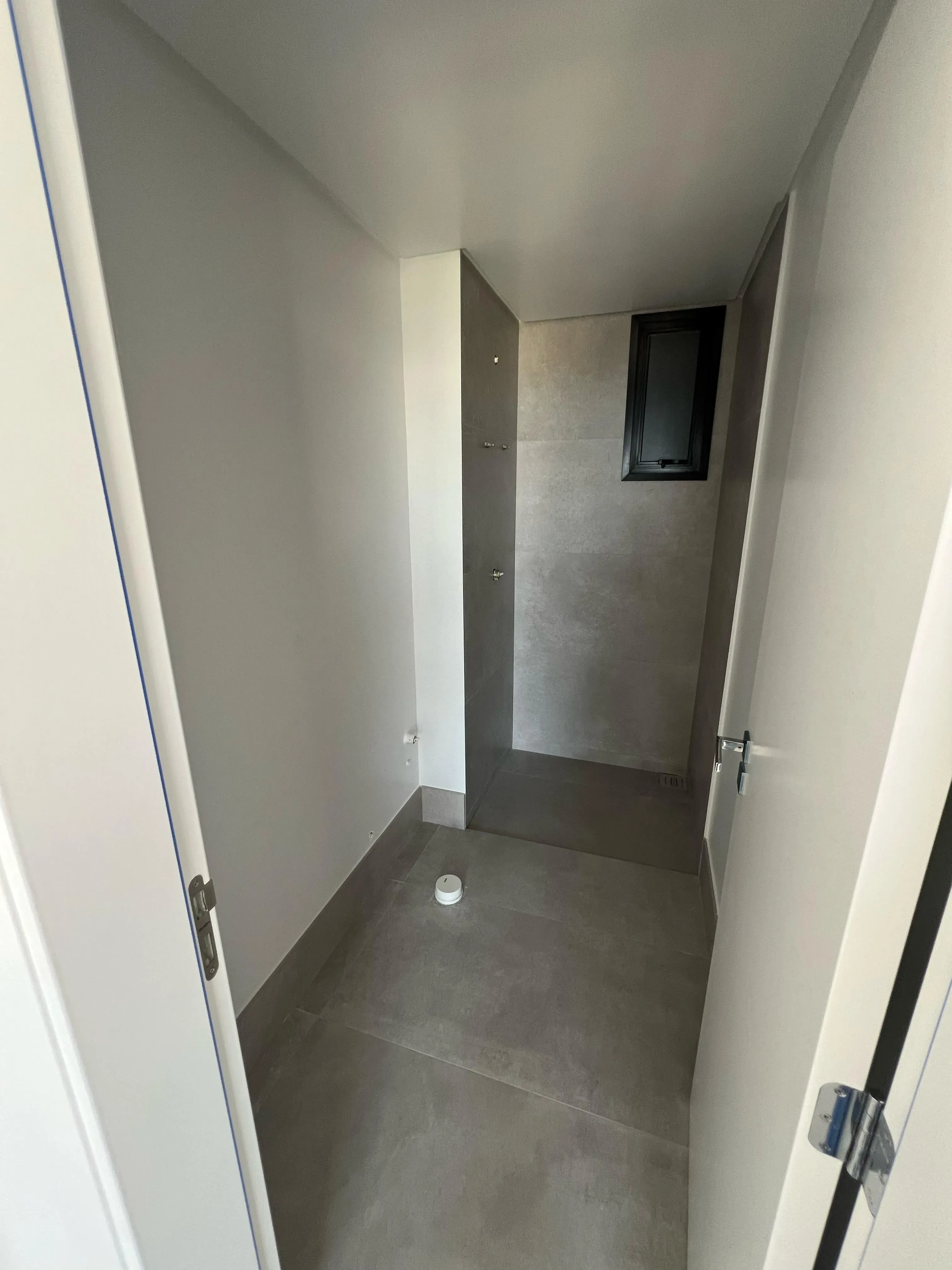 Apartamento com 3 dormitórios sendo 3 suítes e 2 vagas de garagem em Porto Belo/SC