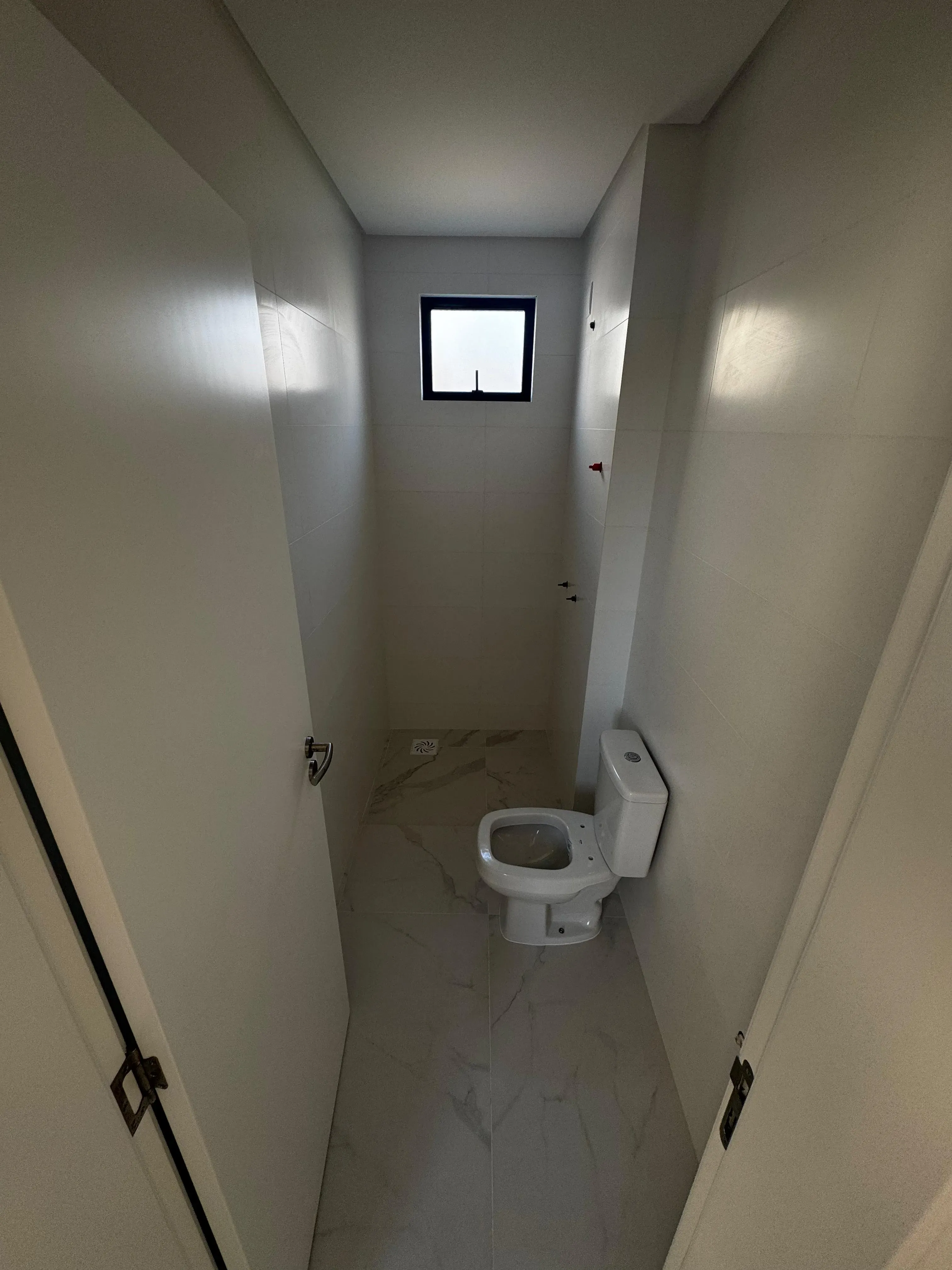 Apartamento com 2 suítes e 2 vagas de garagem, no Perequê em Porto Belo