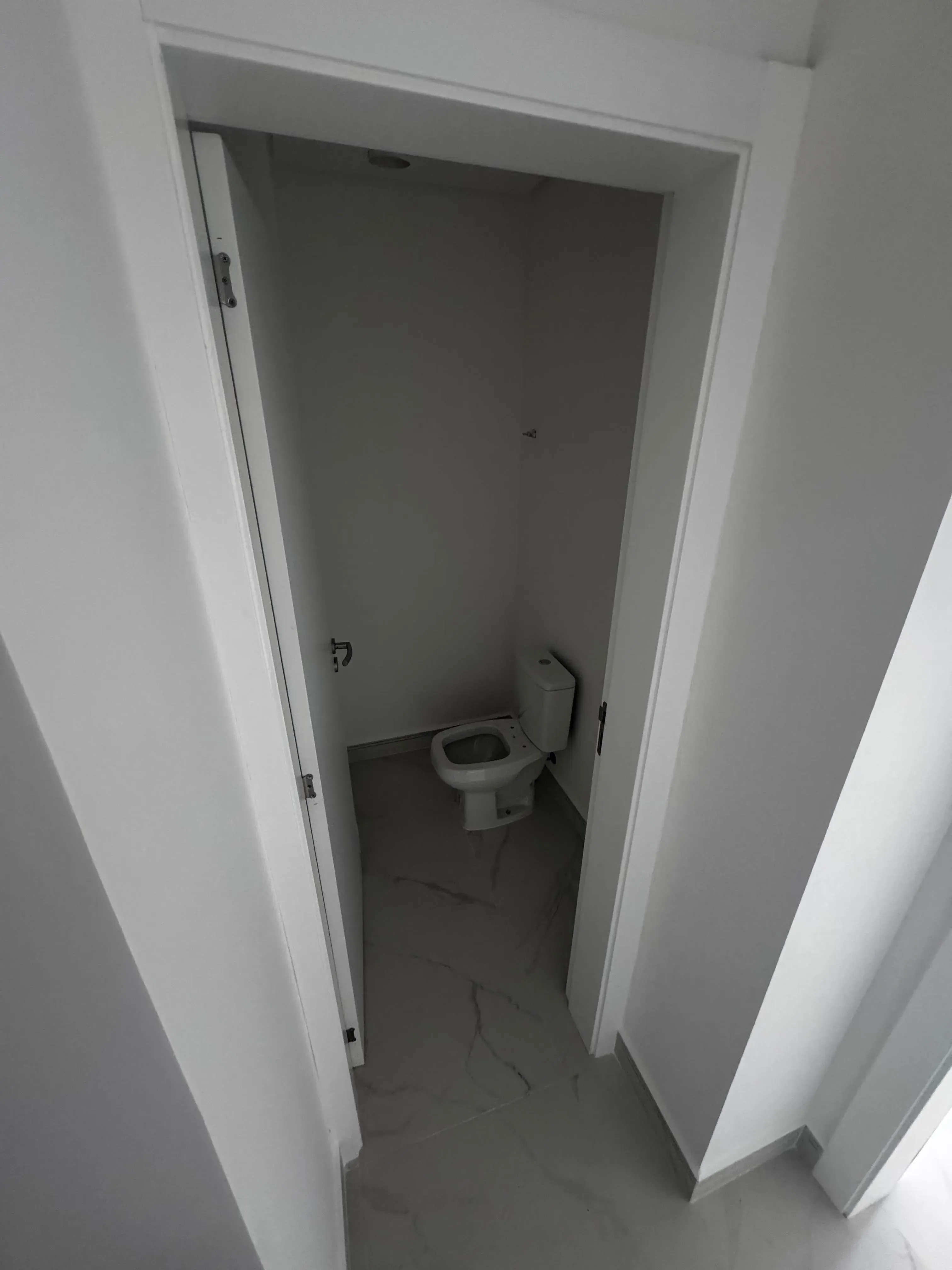 Apartamento com 2 suítes e 2 vagas de garagem em Porto Belo/SC