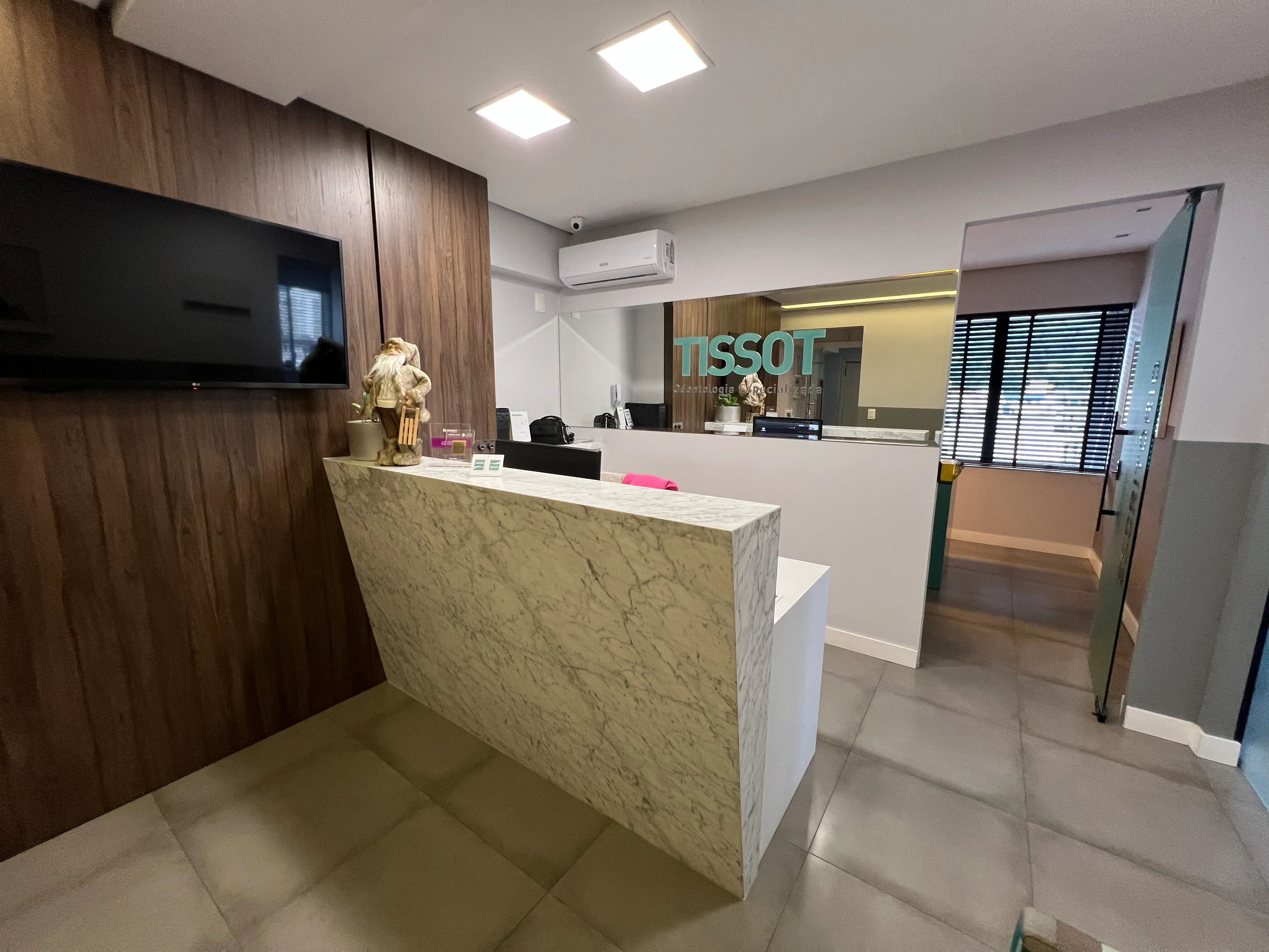 O Preço Baixou Comercial com 55m² no Centro em Balneário Camboriú - Foto 7 de 11