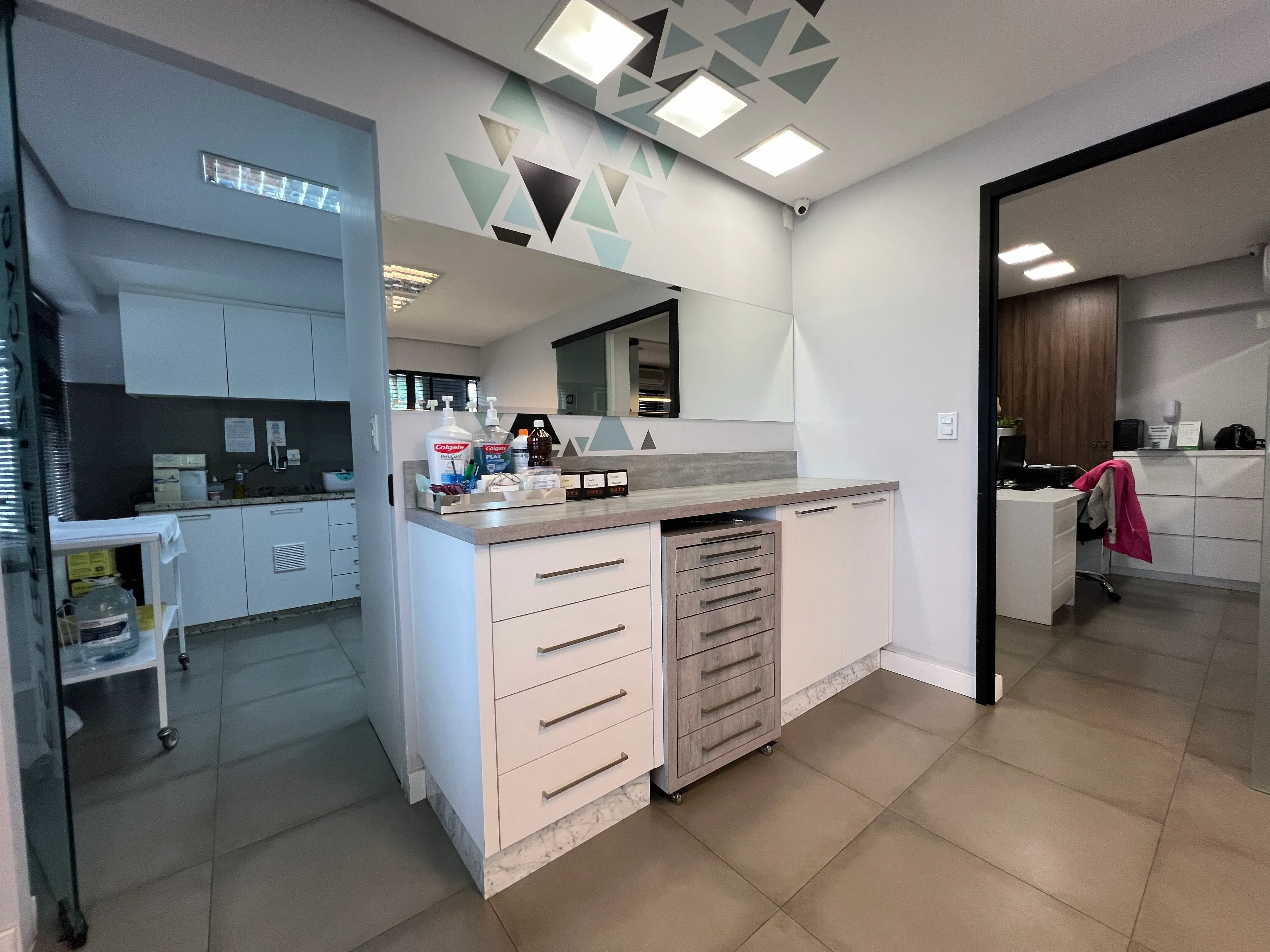 O Preço Baixou Comercial com 55m² no Centro em Balneário Camboriú - Foto 9 de 11