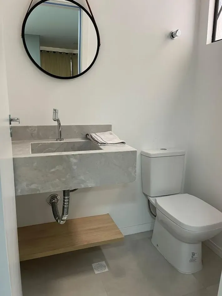 Cobertura Alto padrão com 2 dormitórios sendo 1 suíte e 2 vagas de garagem em Camboriú