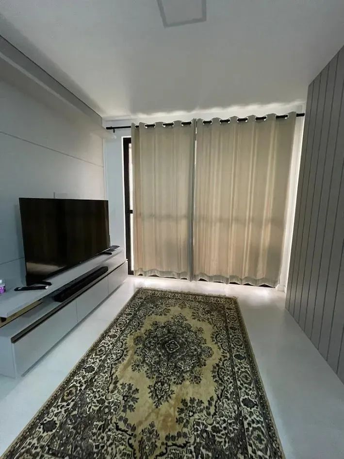 Cobertura Alto padrão com 2 dormitórios sendo 1 suíte e 2 vagas de garagem em Camboriú