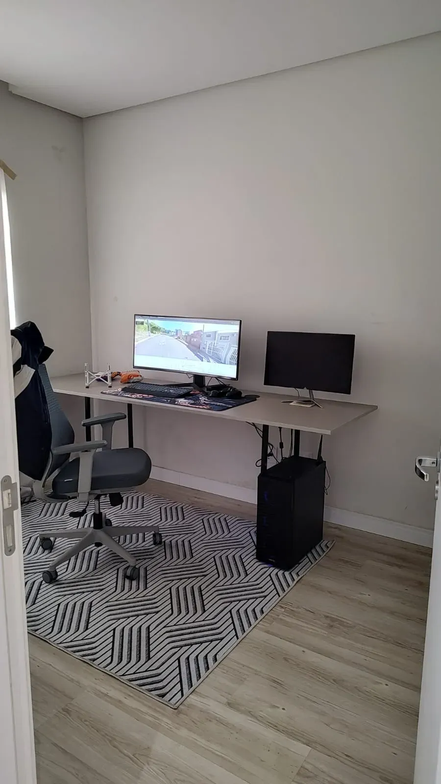 Apartamento com 2 dormitórios sendo 1 suíte e 2 vagas de garagem no bairro São Judas em Itajaí - SC