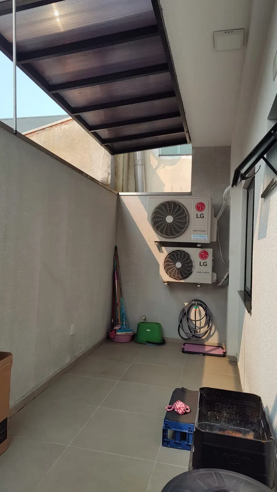 Apartamento com 2 dormitórios sendo 1 suíte e 2 vagas de garagem no bairro São Judas em Itajaí - SC