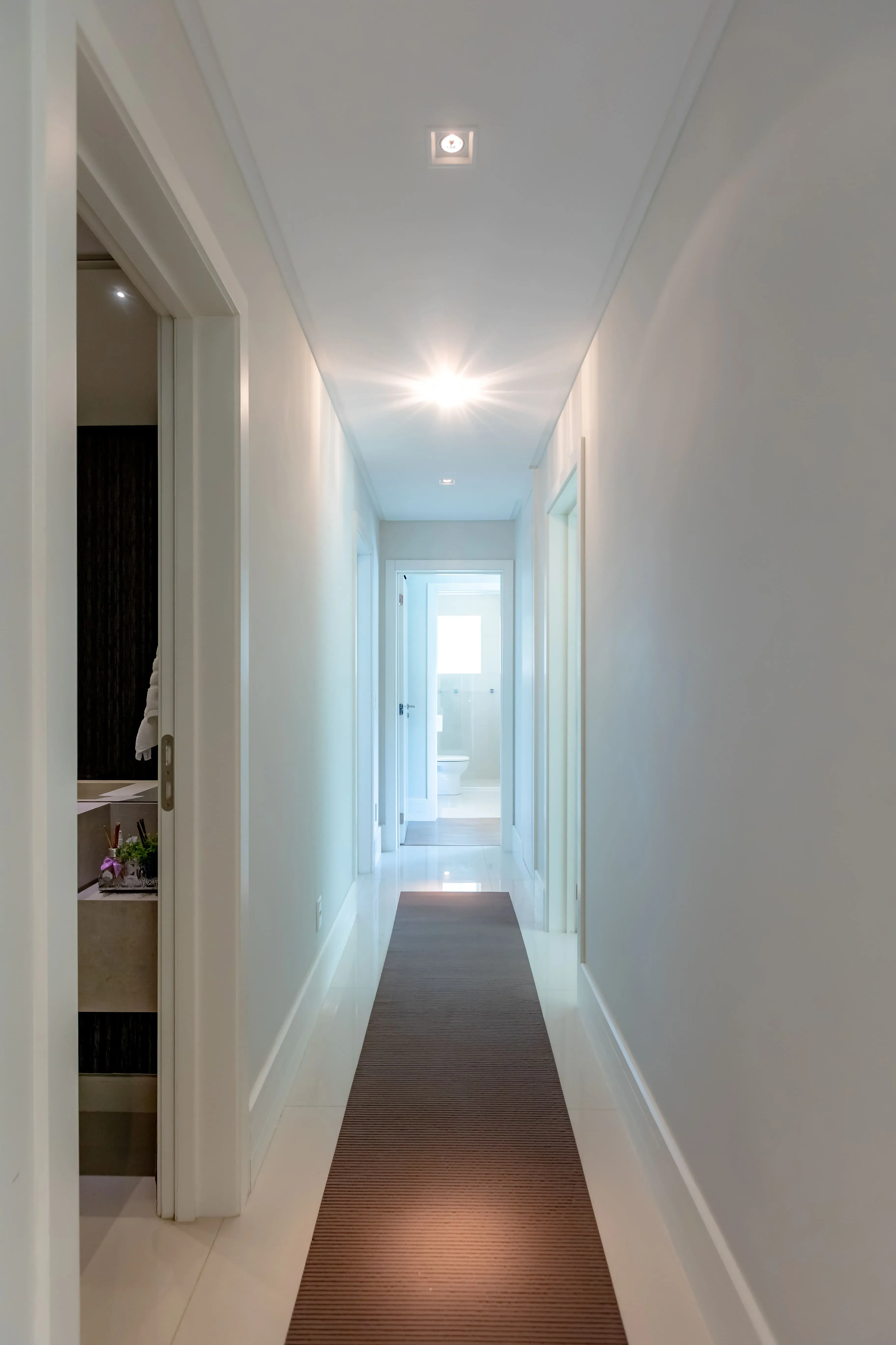 Apartamento mobiliado com área de lazer completa! 3 suítes e 3 vagas na Praia Brava em Itajaí