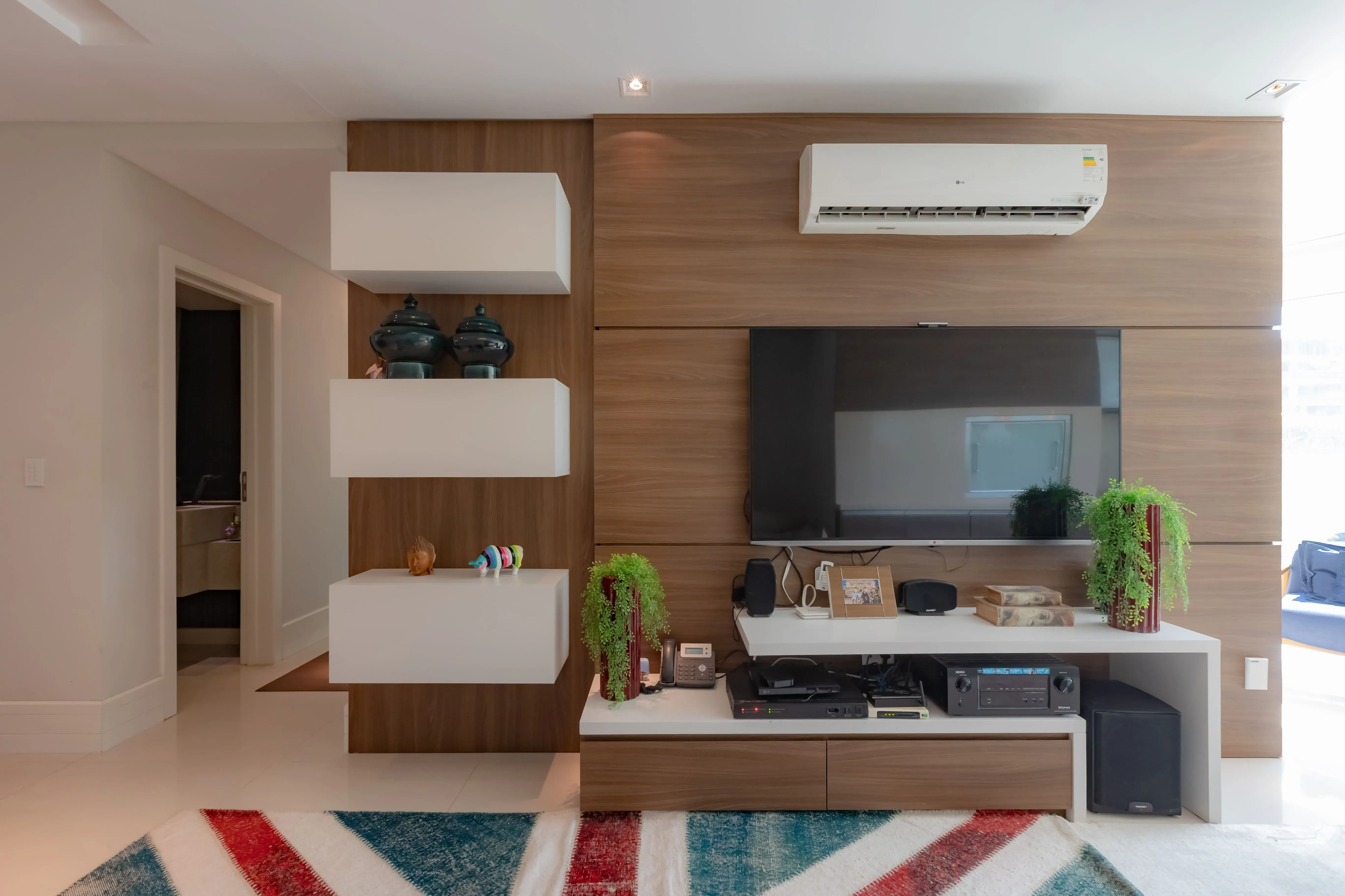 Apartamento mobiliado com área de lazer completa! 3 suítes e 3 vagas na Praia Brava em Itajaí