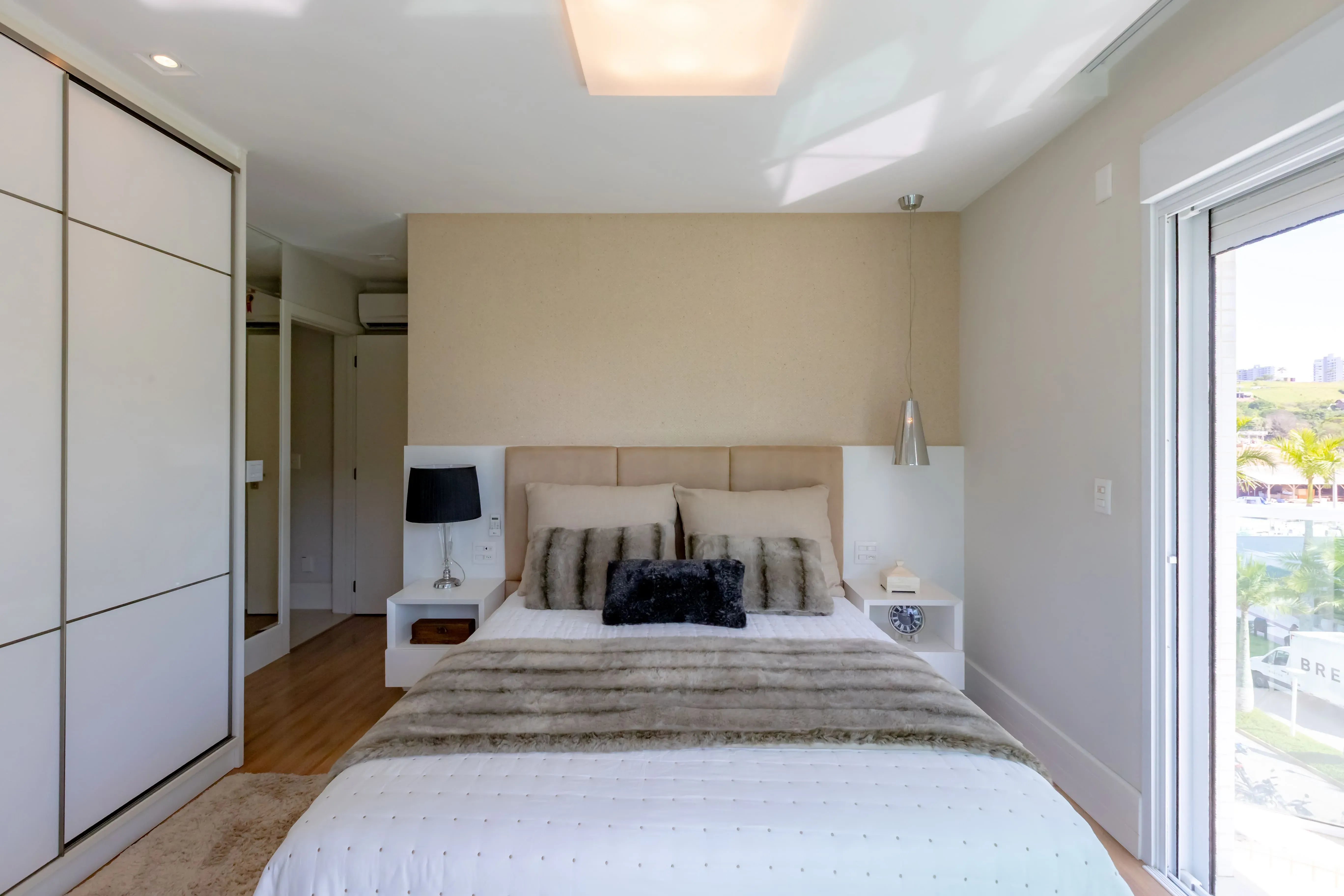 Apartamento mobiliado com área de lazer completa! 3 suítes e 3 vagas na Praia Brava em Itajaí