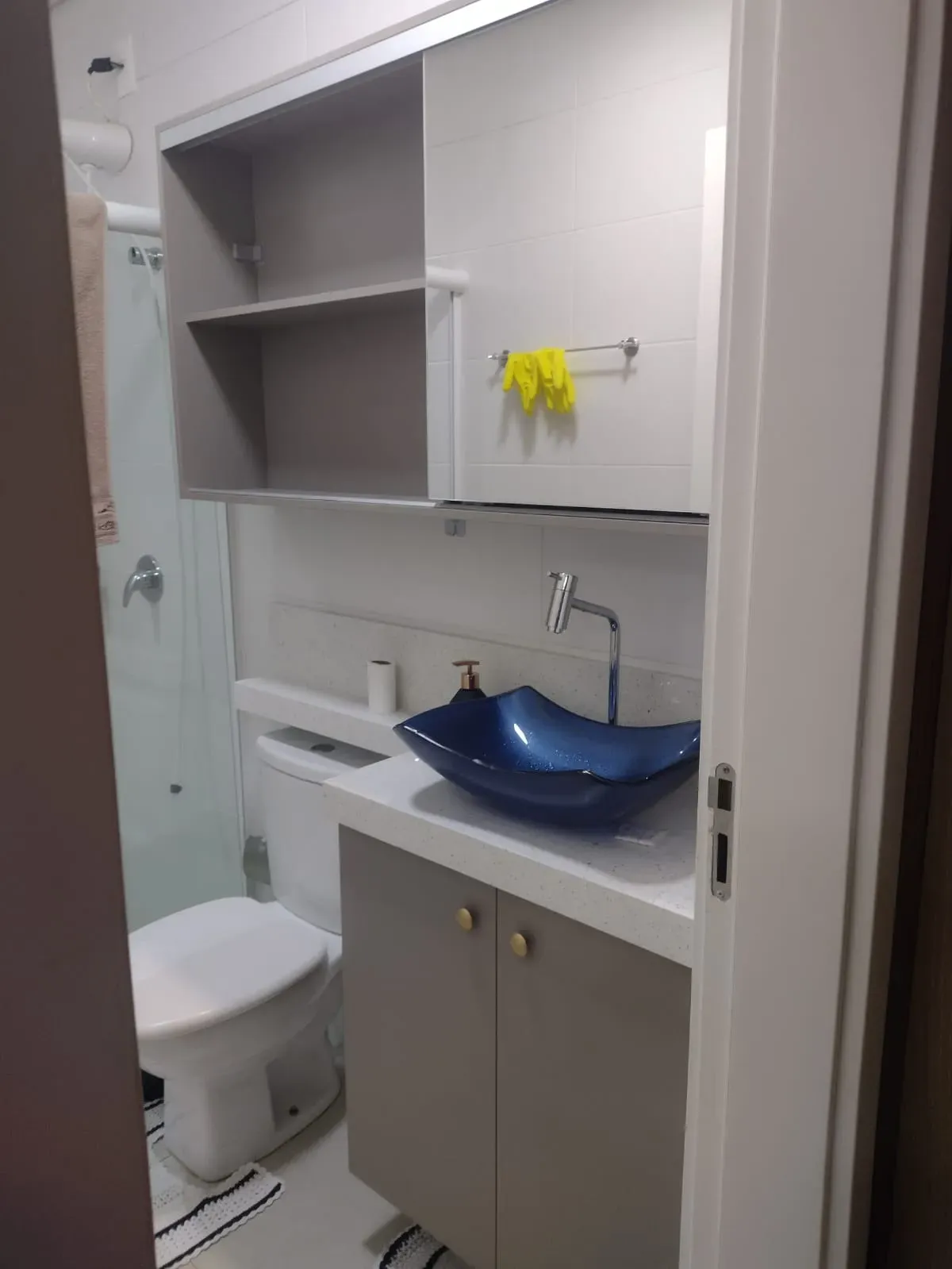 Apartamento mobiliado com 1 dormitório e 1 vaga de garagem no Centro de Balneário Camboriú-SC