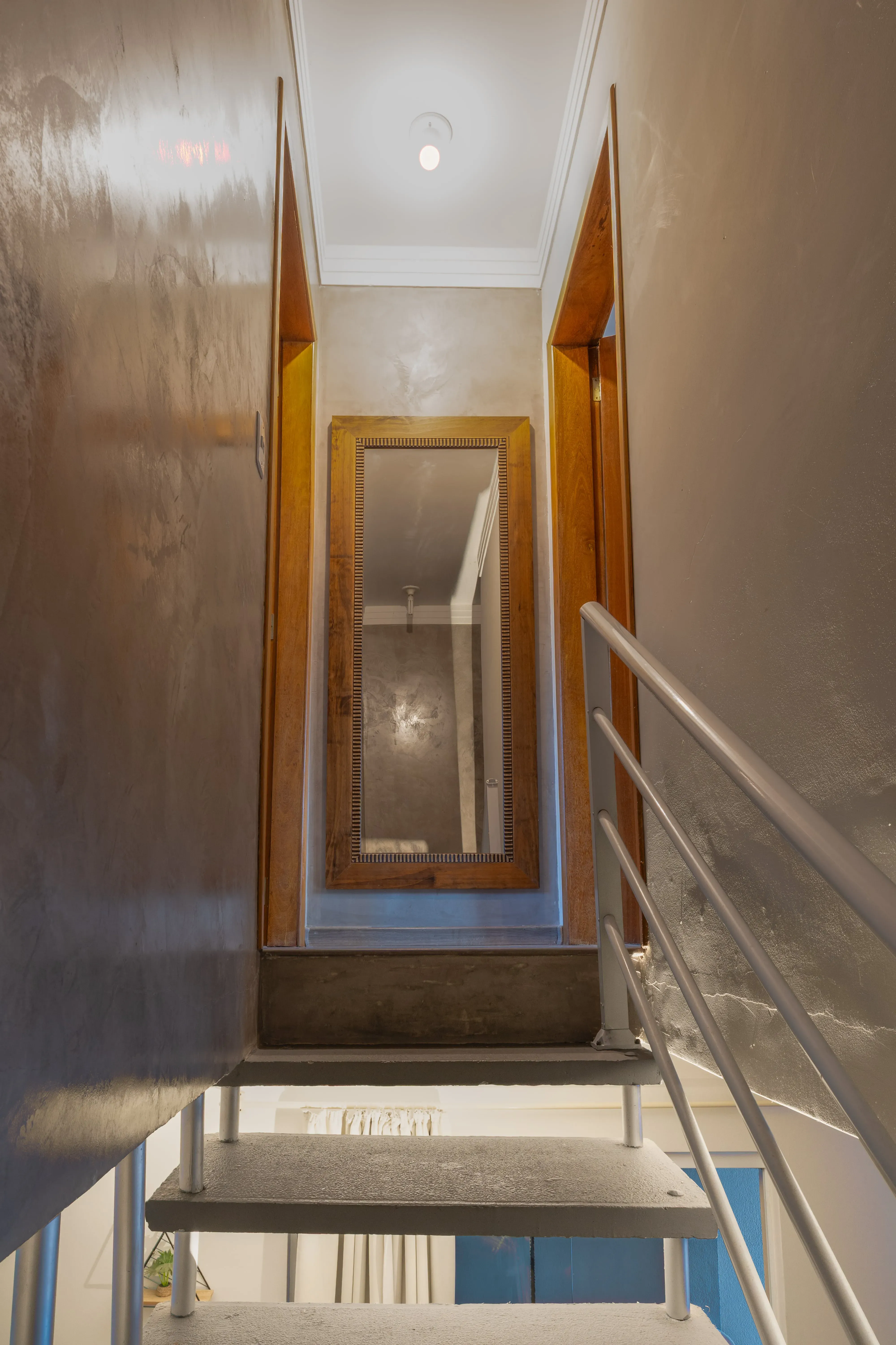 Sobrado completo com 2 suítes 1 vaga e área gourmet próximo da praia com em Balneário Piçarras