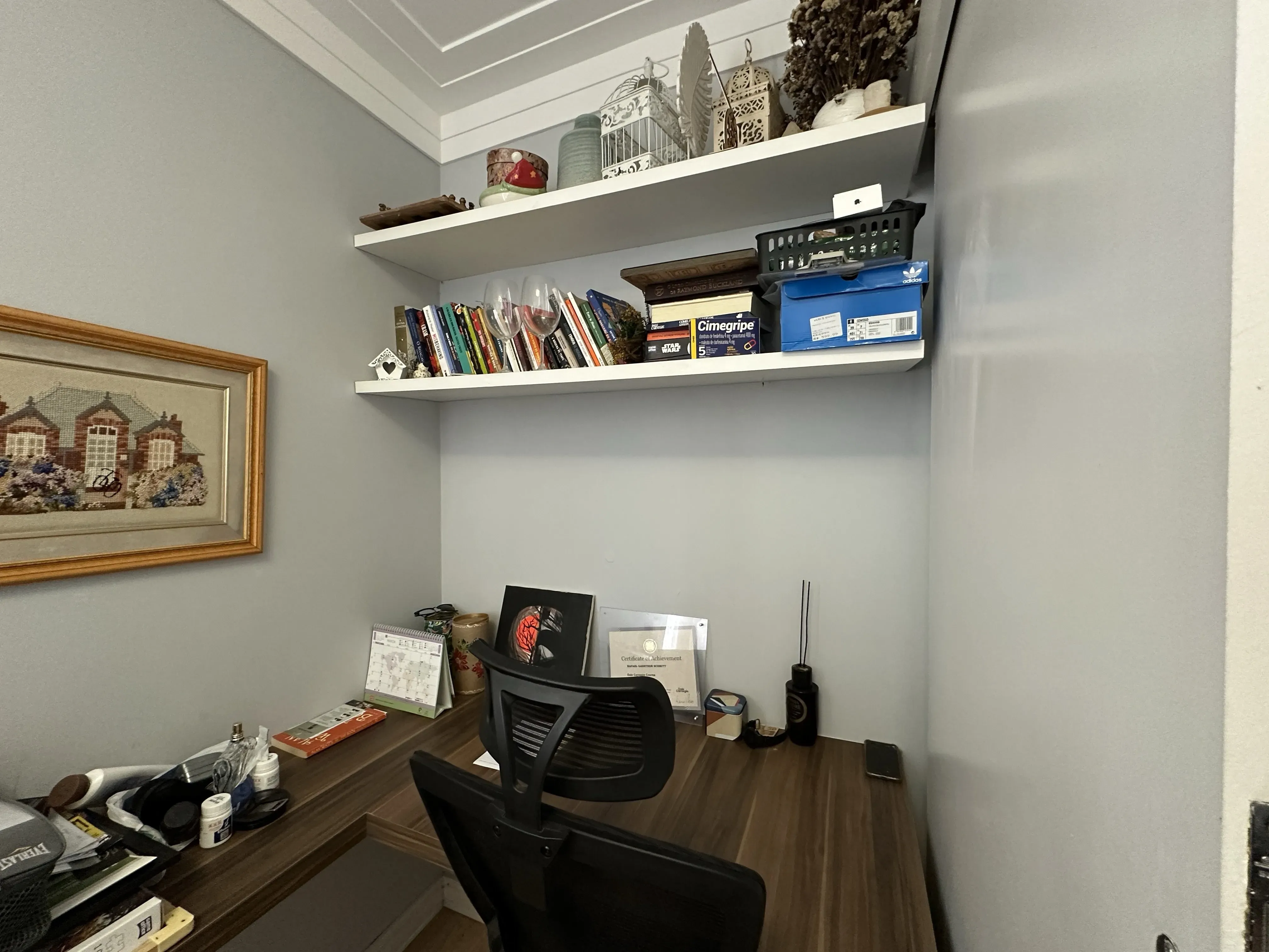 Apartamento mobiliado vista mar com 3 dormitórios sendo 2 suítes e 2 vagas, na Barra Sul-BC