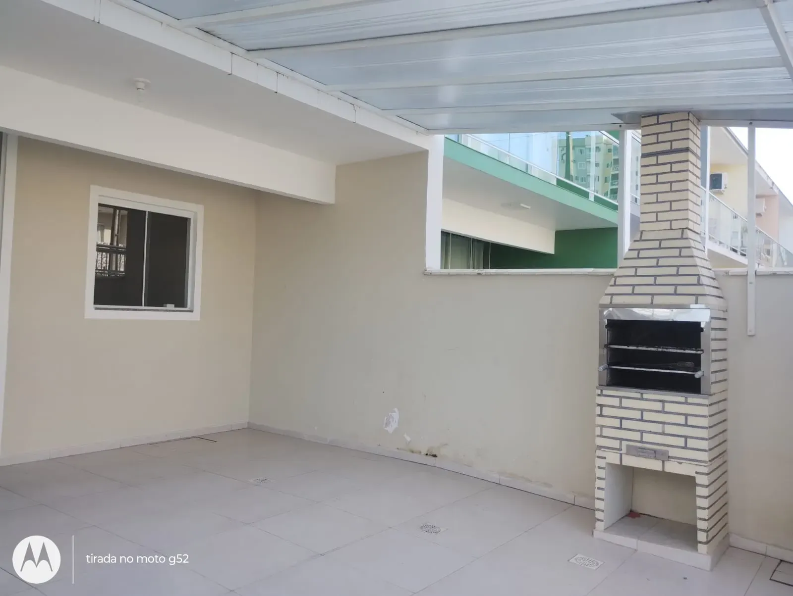 Geminado próximo ao mar com 3 dormitórios e 2 vagas de garagem em Balneário Piçarras