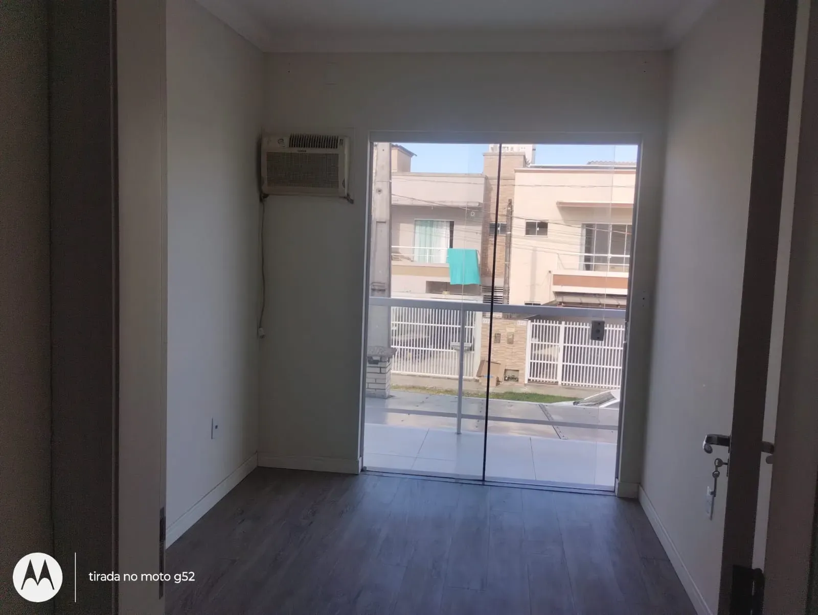 Geminado próximo ao mar com 3 dormitórios e 2 vagas de garagem em Balneário Piçarras