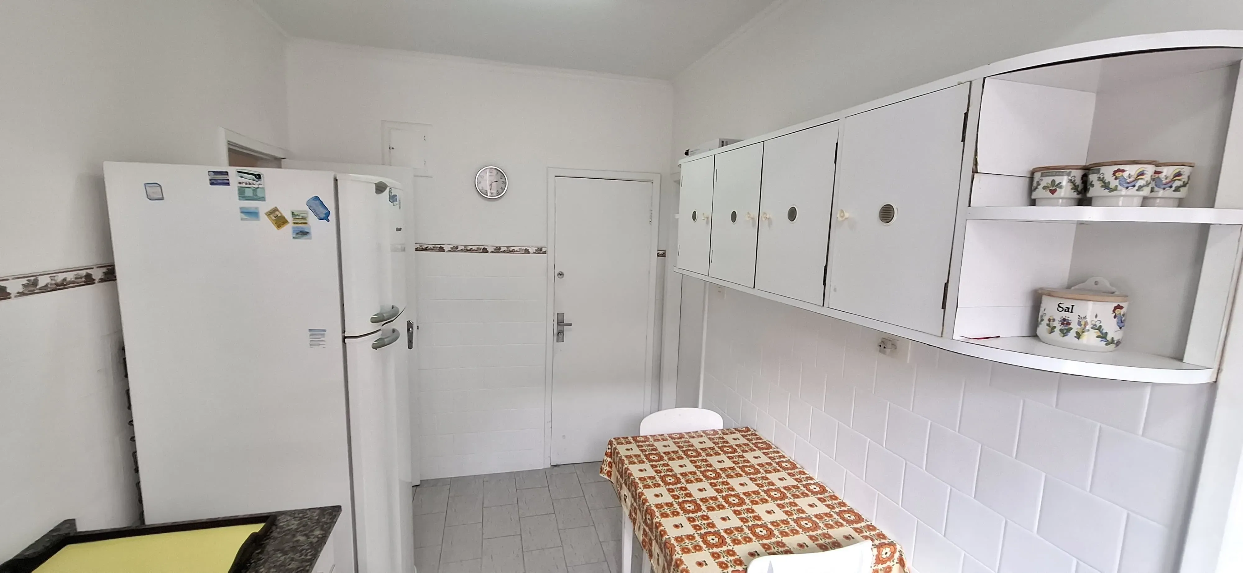 Apartamento vista mar mobiliado com 2 dormitórios e 1 vaga de garagem em Balneário Camboriú