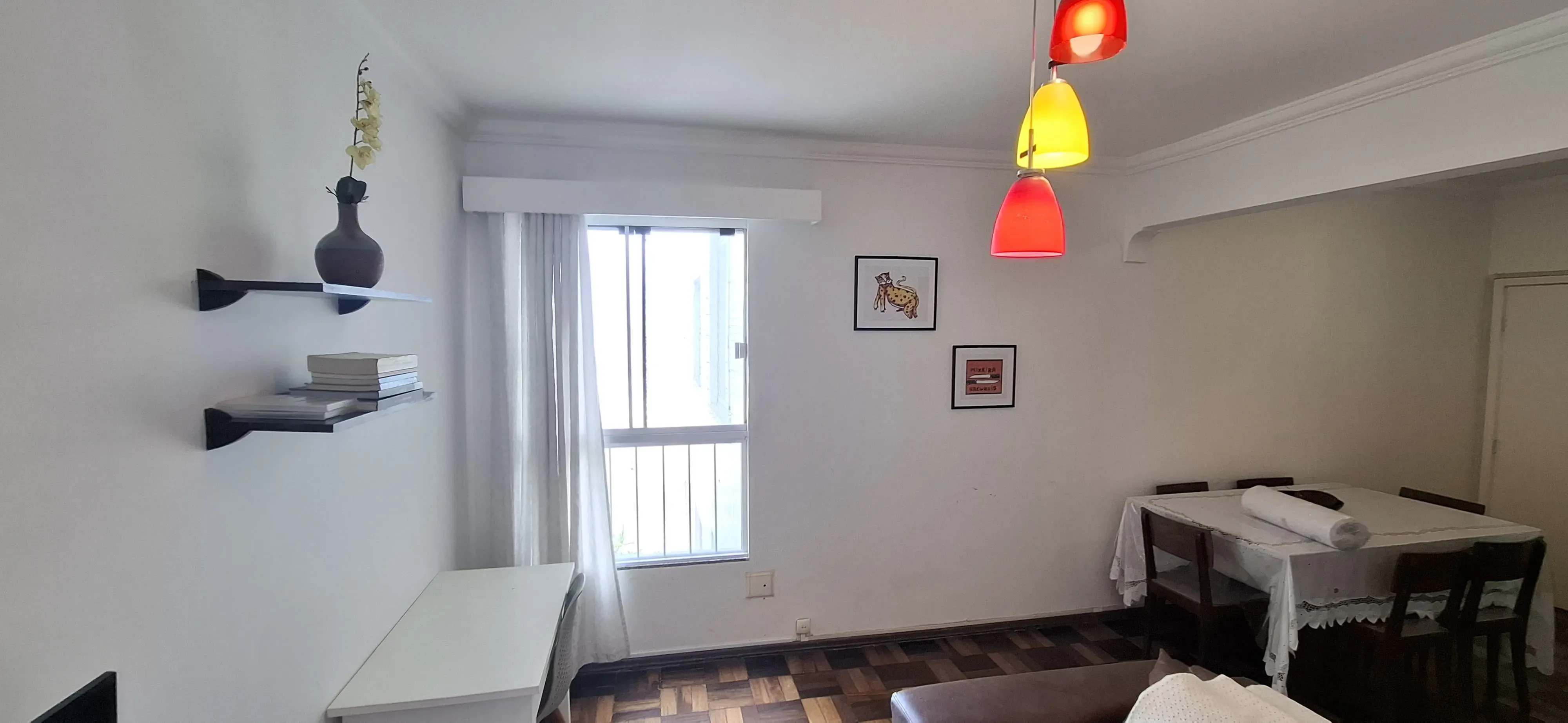 Apartamento vista mar mobiliado com 2 dormitórios e 1 vaga de garagem em Balneário Camboriú