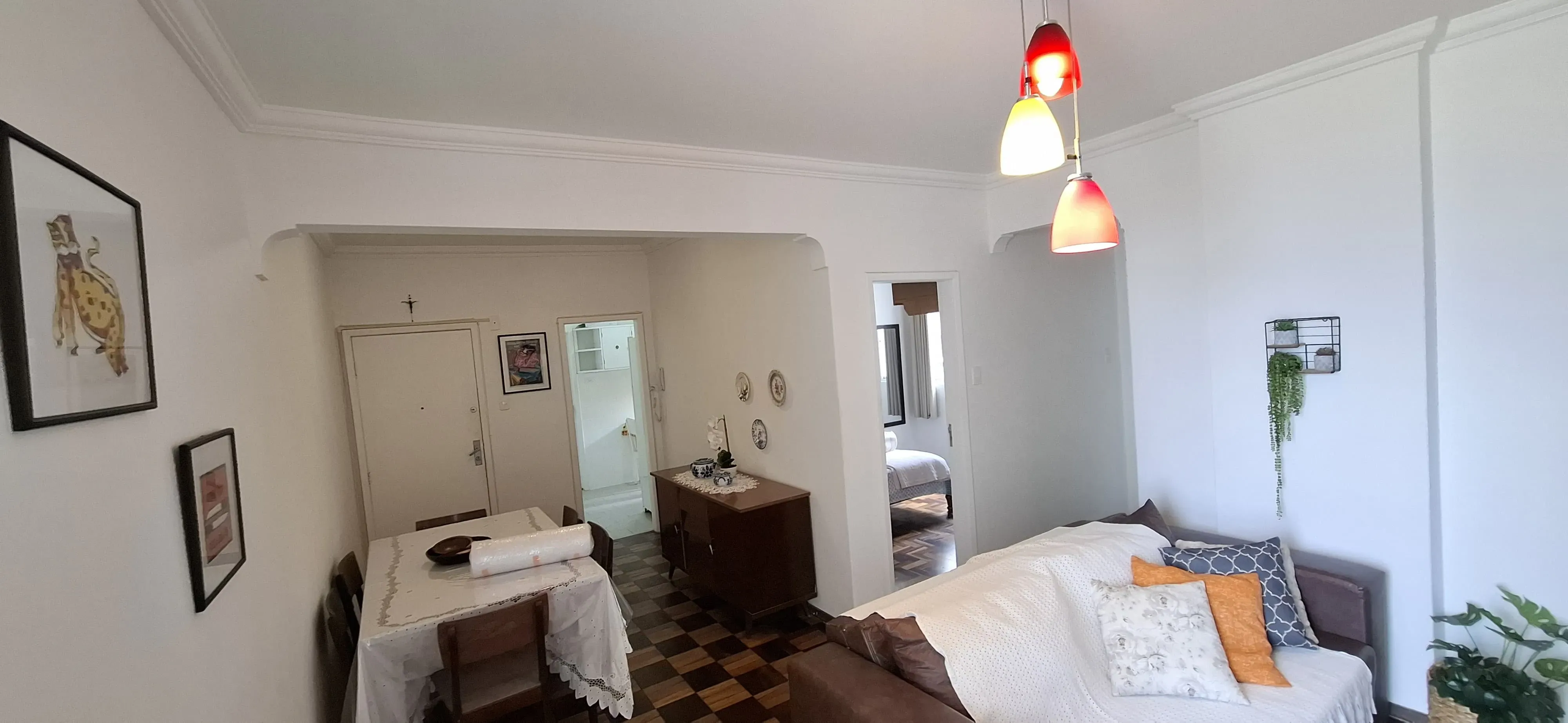 Apartamento vista mar mobiliado com 2 dormitórios e 1 vaga de garagem em Balneário Camboriú