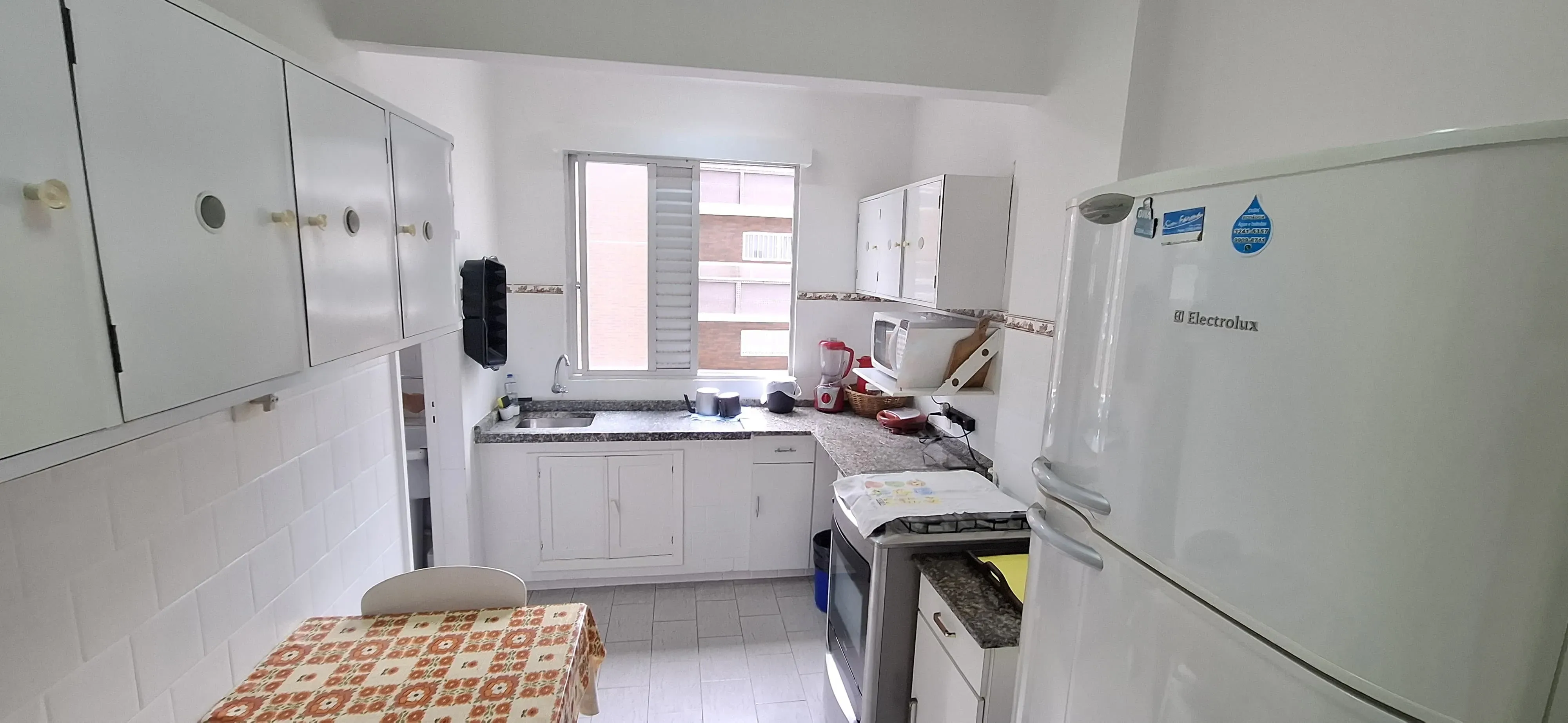 Apartamento vista mar mobiliado com 2 dormitórios e 1 vaga de garagem em Balneário Camboriú