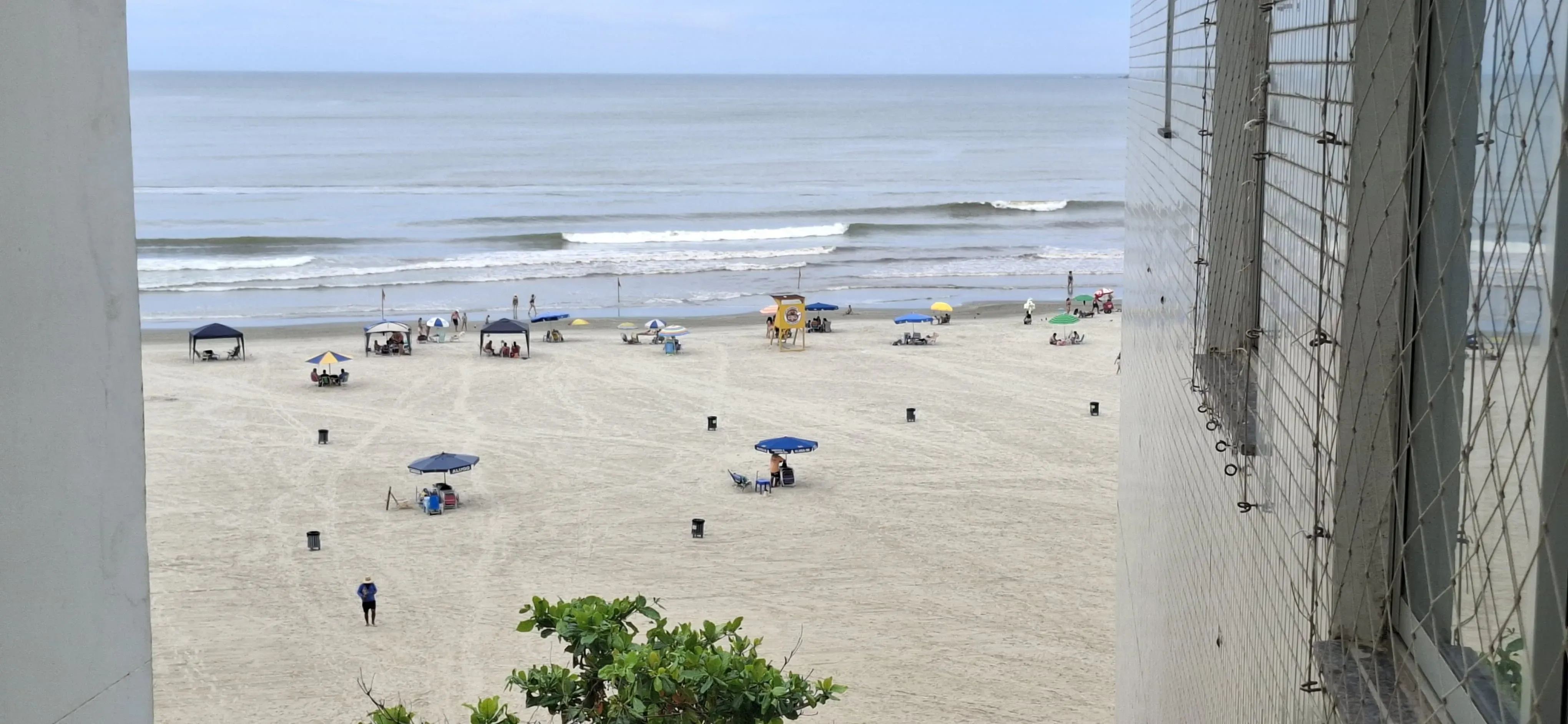 Apartamento vista mar mobiliado com 2 dormitórios e 1 vaga de garagem em Balneário Camboriú