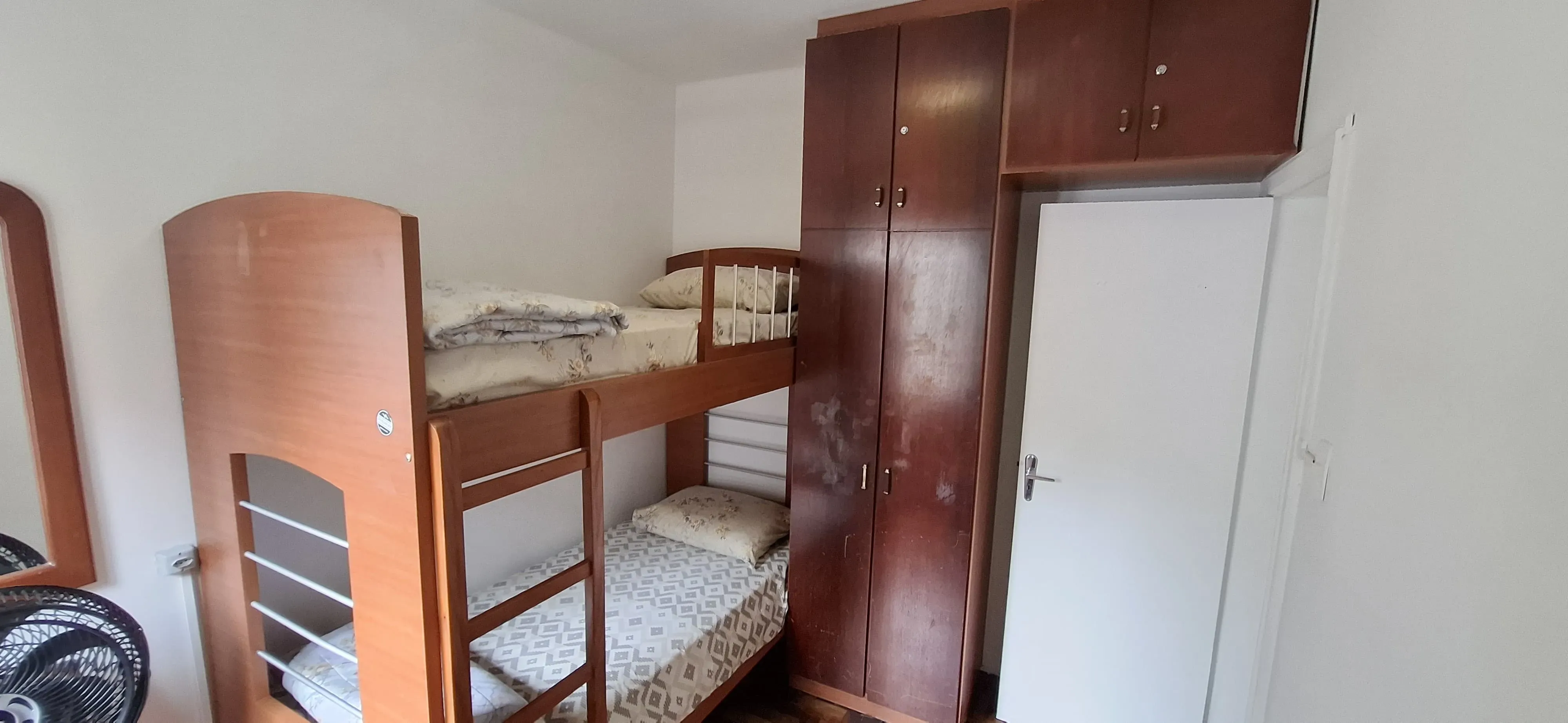 Apartamento vista mar mobiliado com 2 dormitórios e 1 vaga de garagem em Balneário Camboriú